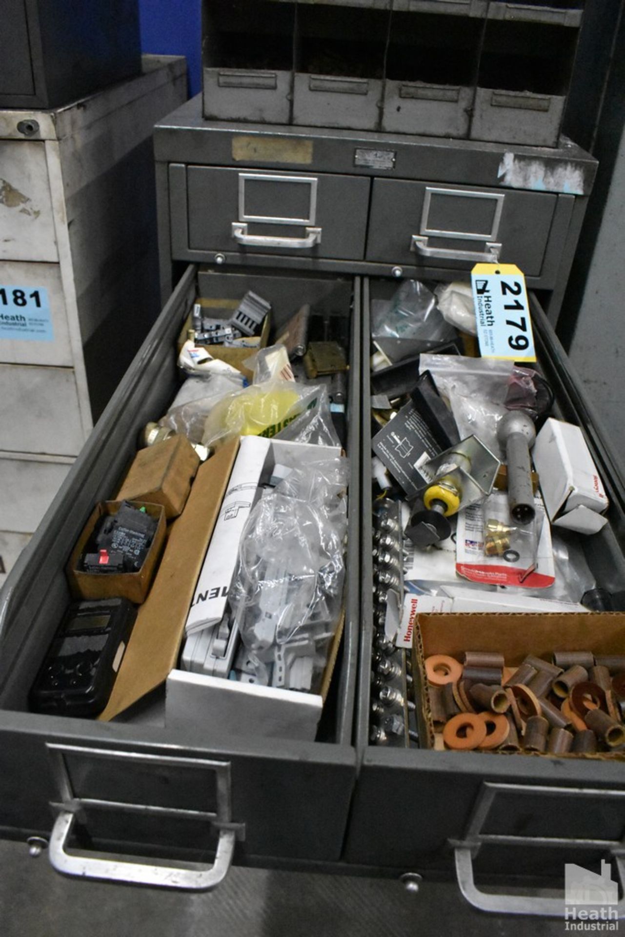 GENERAL FIREPROOFING 11-DRAWER PARTS CABINET WITH ASSORTED CONTENTS - Image 3 of 10