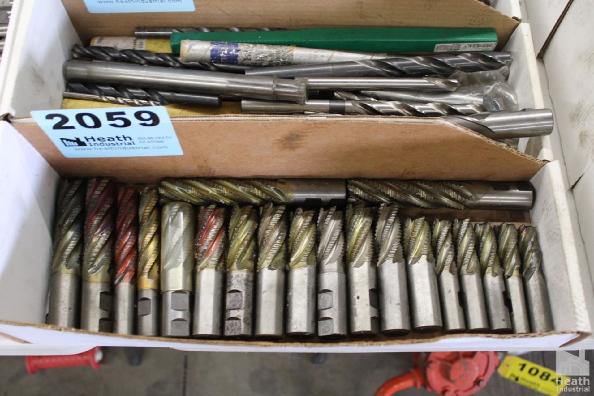 LARGE QUANTITY OF SINGLE END MILLS IN BOX