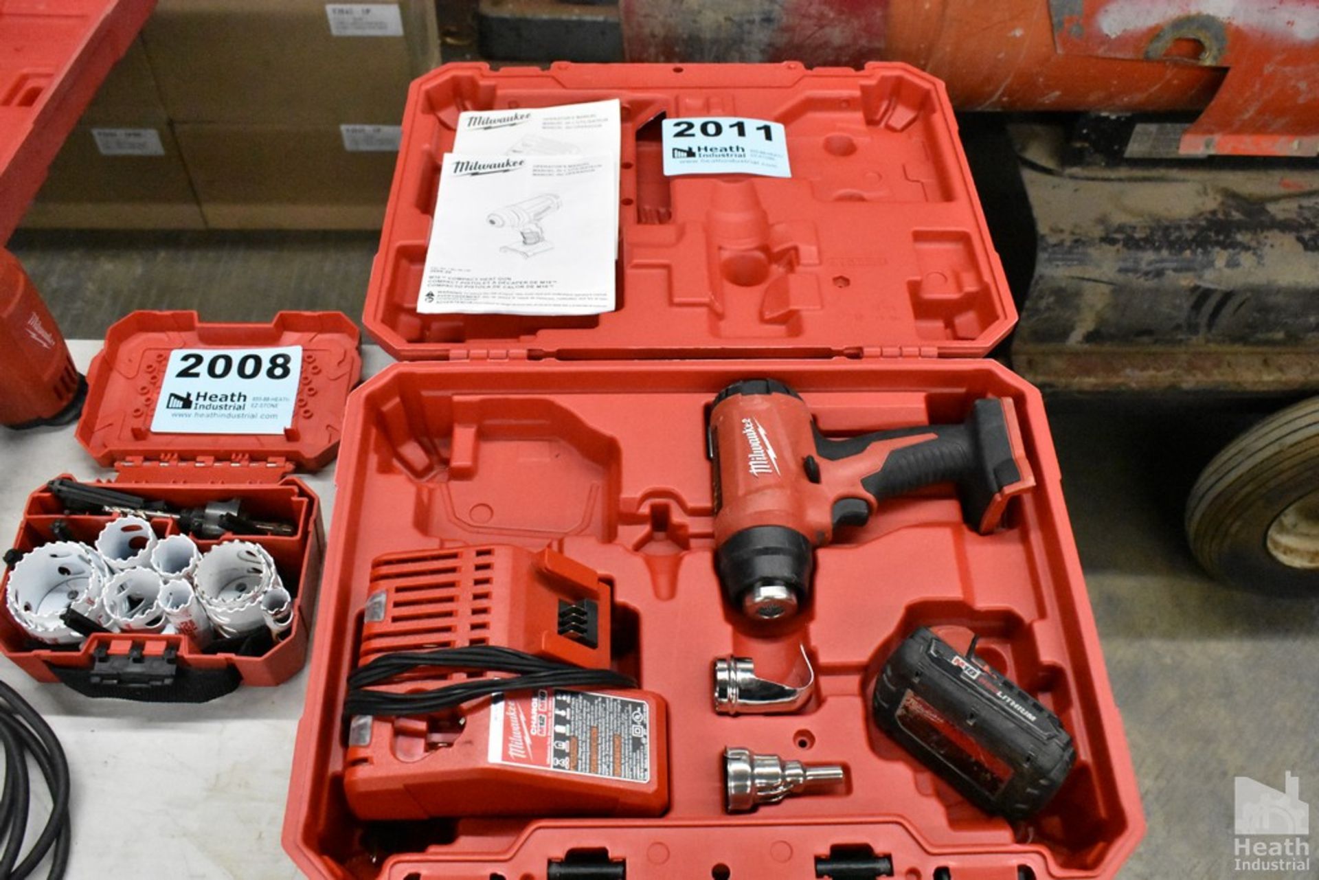 MILWAUKEE COMPACT HEAT GUN, MODEL 2688-20, WITH CHARGER, BATTERY AND CASE