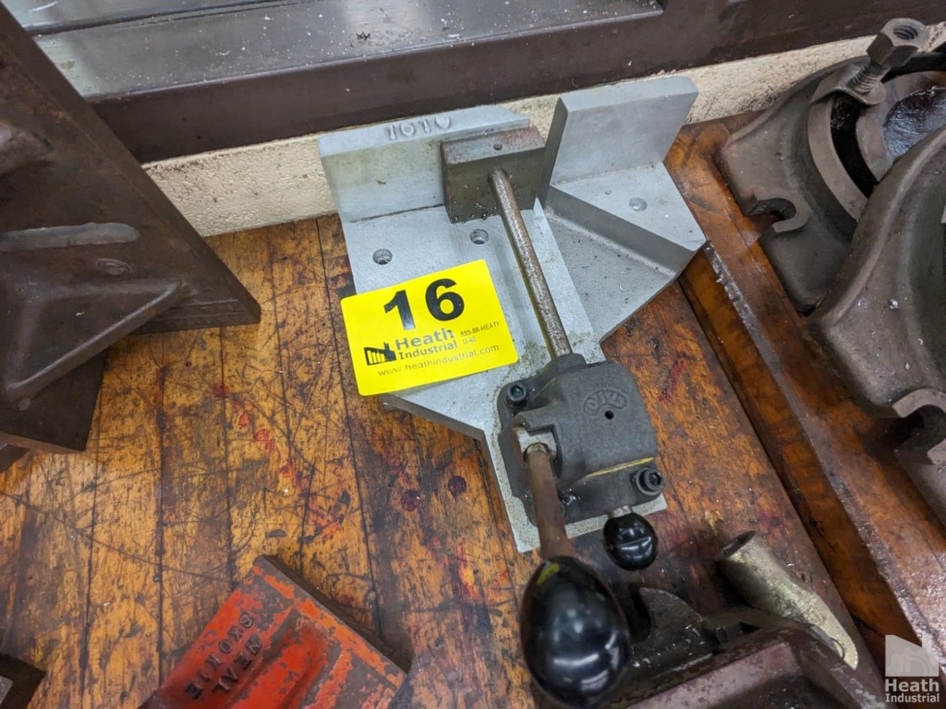 HEINRICH CLAMPING FIXTURE Free Pickup In Hoffman Estates, Illinois - Image 2 of 3