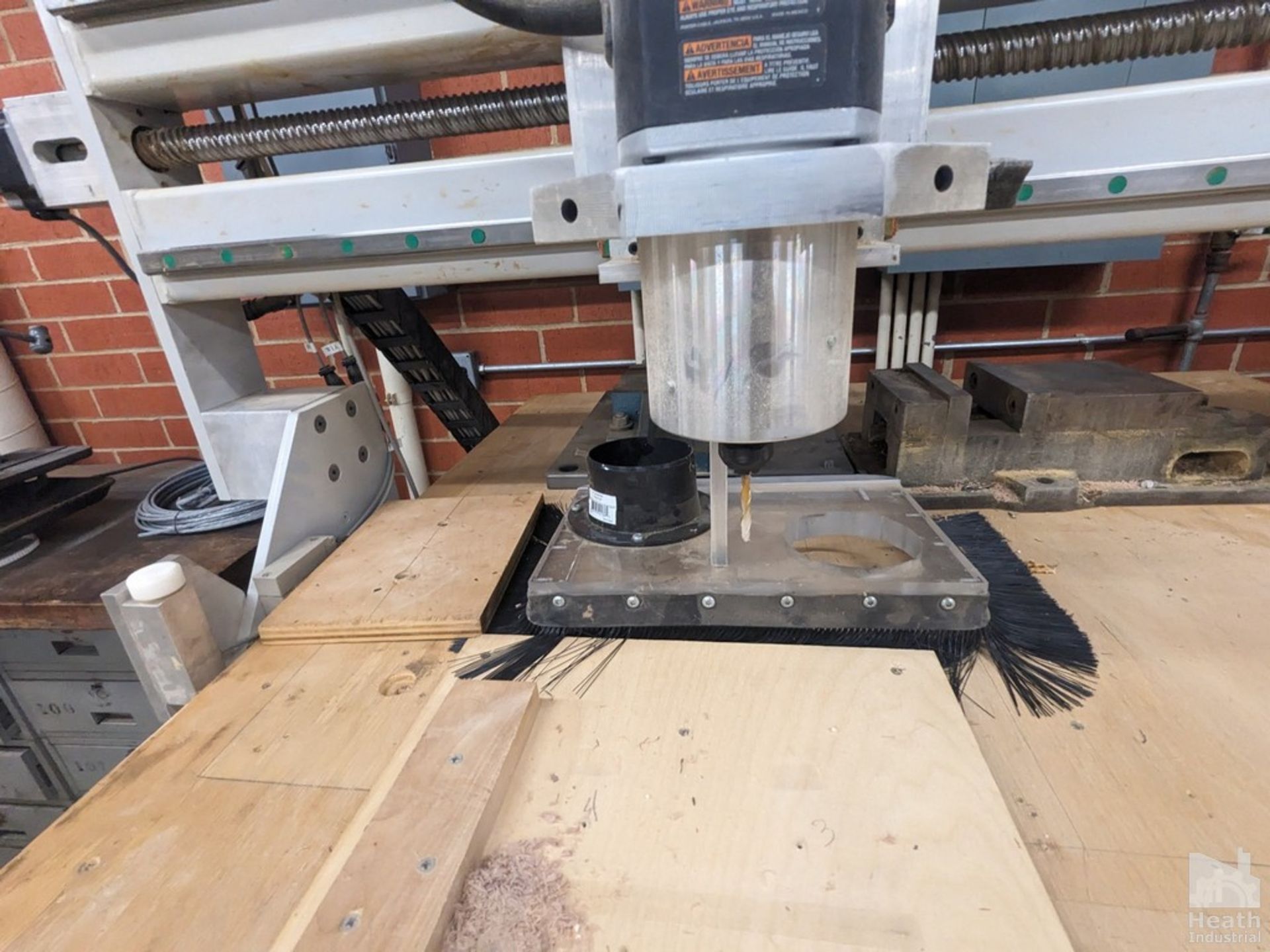 SABRE MODEL 3636 CNC WOOD ROUTER WITH PORTABLE TABLE Loading Fee :$100 - Image 4 of 6