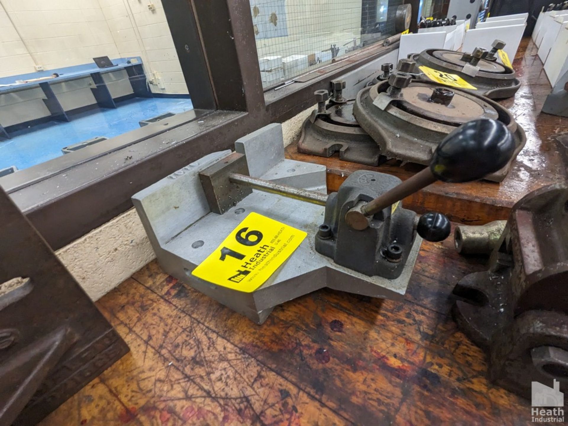 HEINRICH CLAMPING FIXTURE Free Pickup In Hoffman Estates, Illinois