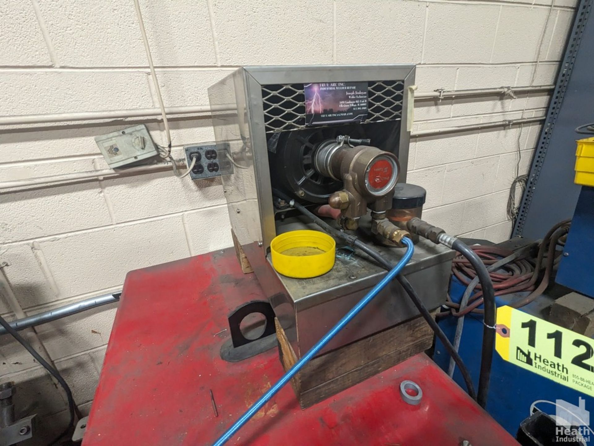 LINCOLN ELECTRIC SQUARE WAVE TIG 255 WELDER 10022-U1960105125 WITH TWECO TC900 WATER COOLER, FOOT - Image 2 of 6