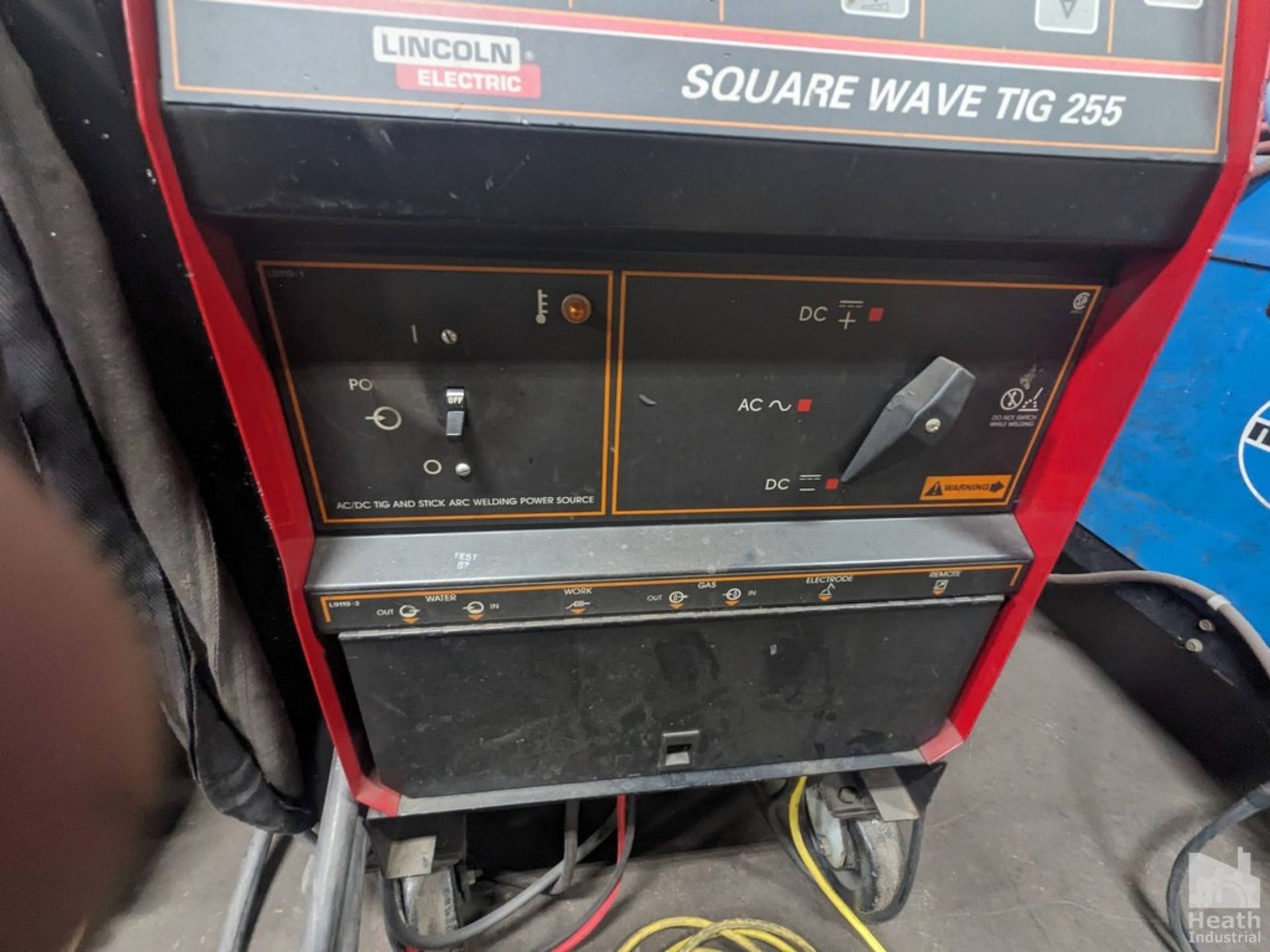LINCOLN ELECTRIC SQUARE WAVE TIG 255 WELDER 10022-U1960105125 WITH TWECO TC900 WATER COOLER, FOOT - Image 4 of 6