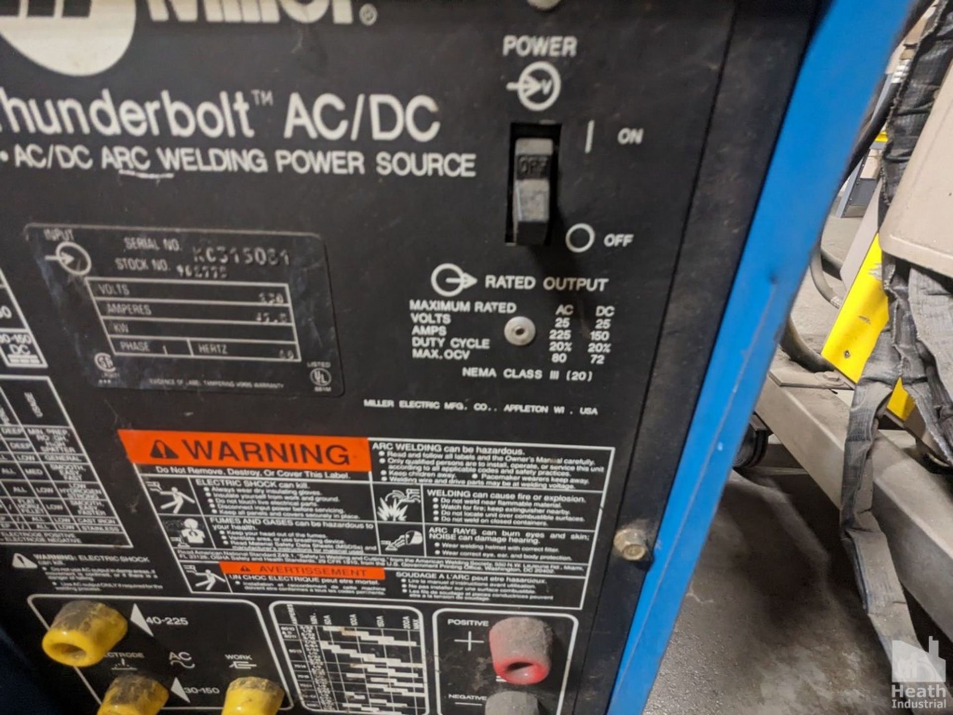 MILLER THUNDERBOLT ARC WELDER S/N 902775 - Image 3 of 4