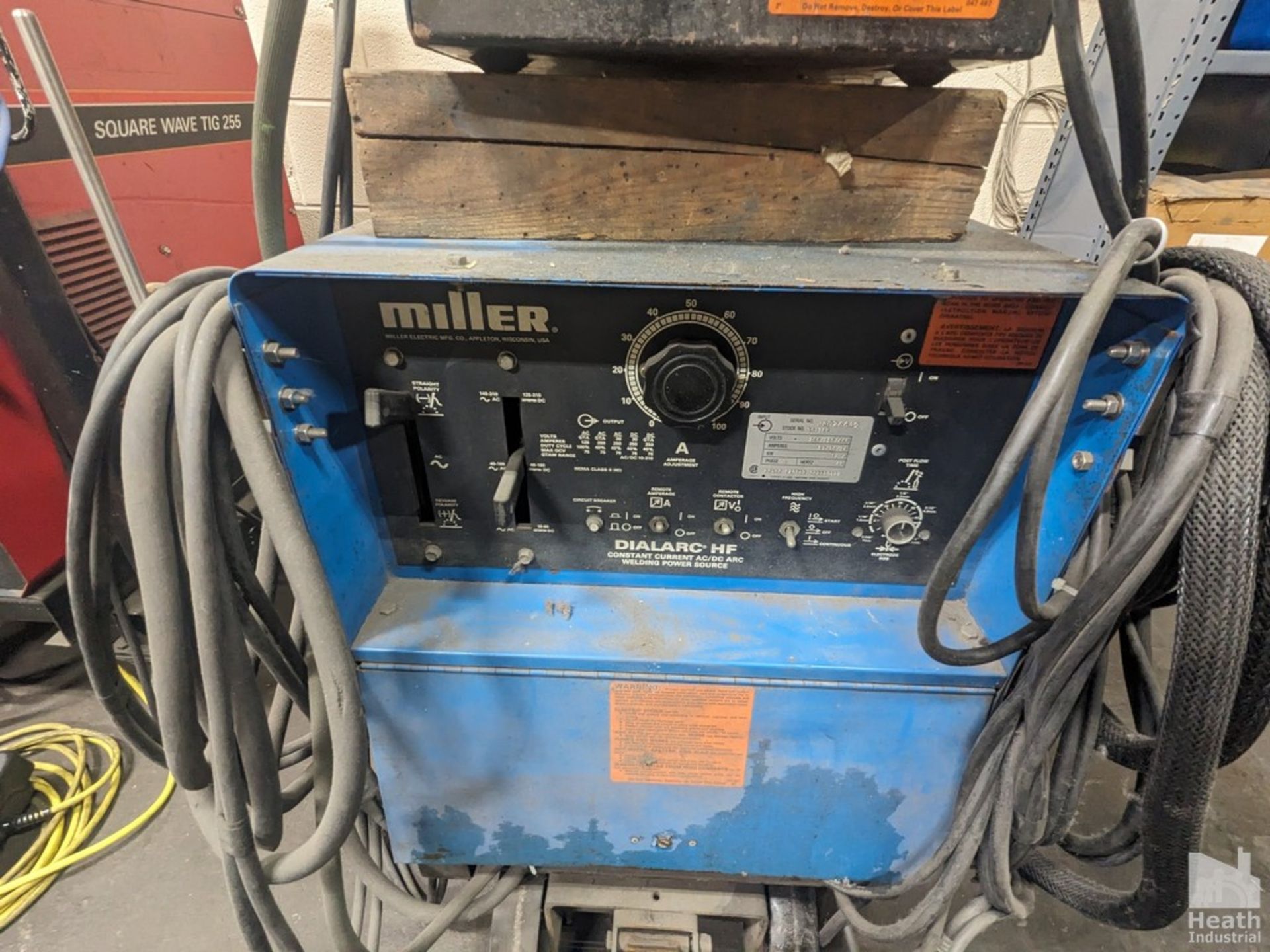 MILLER DIALARC HF ARC WELDER S/N JG026649 WITH MILLER RADIATOR -1 COOLING SYSTEM AND FOOT PEDAL - Image 2 of 7