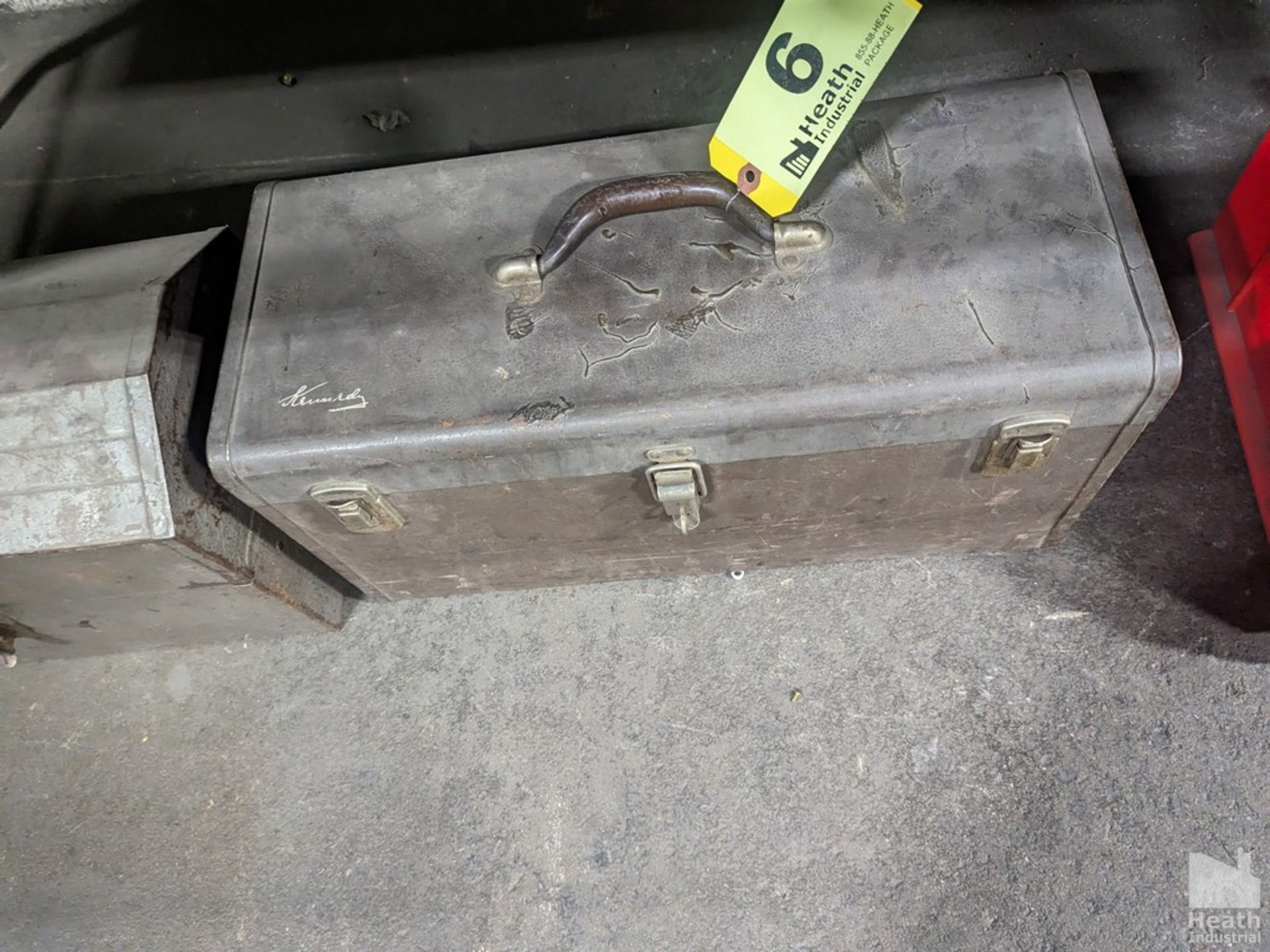(2) ASSORTED TOOL BOXES KENNEDY 20" AND CRAFTSMAN 17"