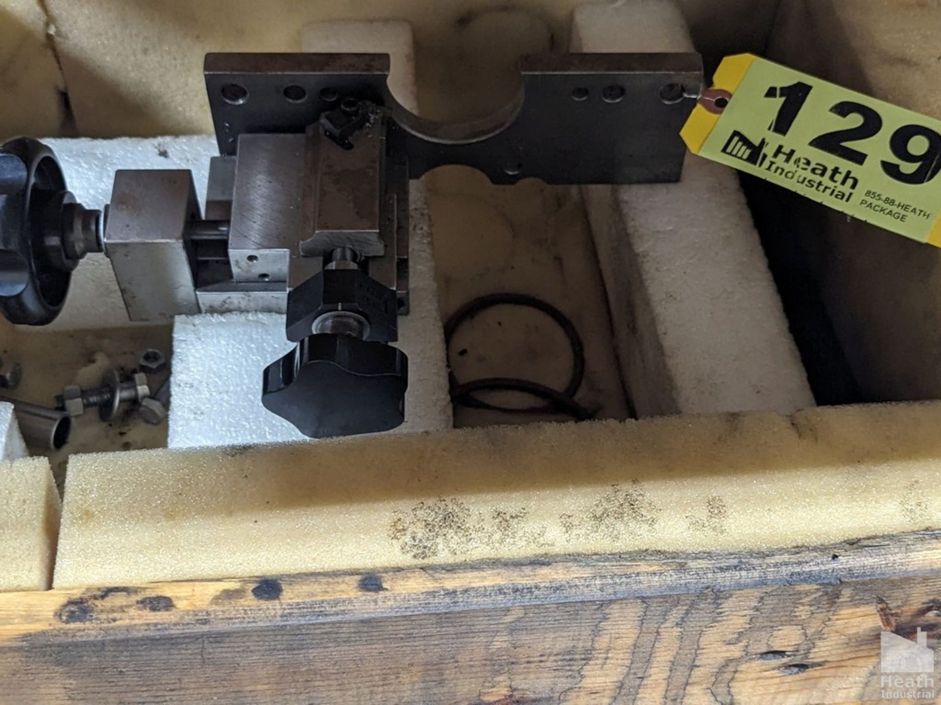 ADJUSTABLE CUT-OFF TOOL WITH CRATE