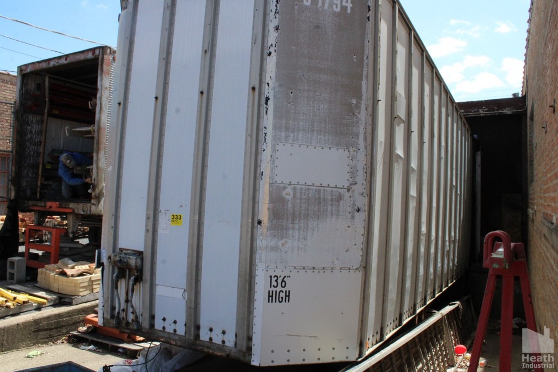 1977 PINES STORAGE TRAILER, APPROX. 32FT LONG, VIN 289DXPWV6426 - Image 2 of 3