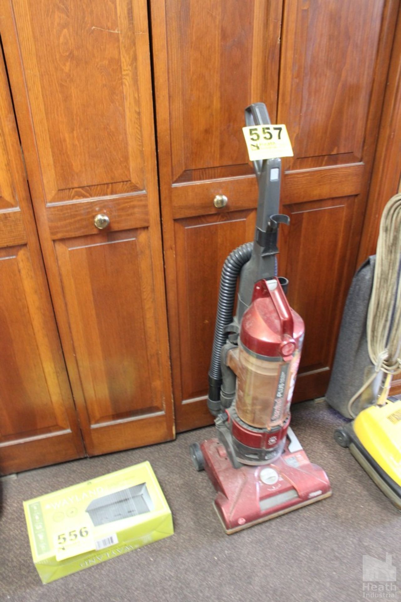 HOOVER REWIND PLUS UPRIGHT VACUUM CLEANER