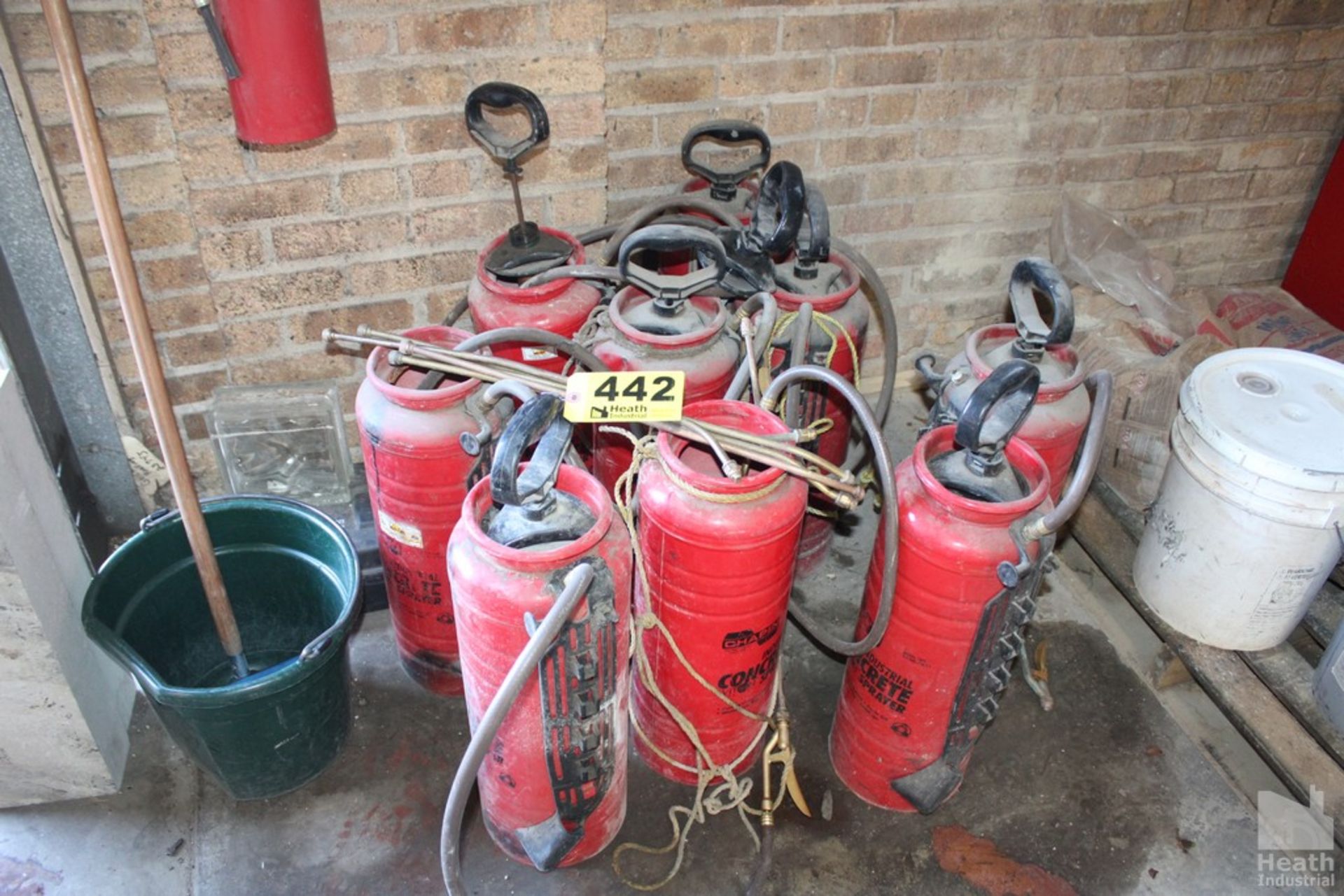 LARGE QUANTITY OF CHAPIN INDUSTRIAL CONCRETE SPRAYERS