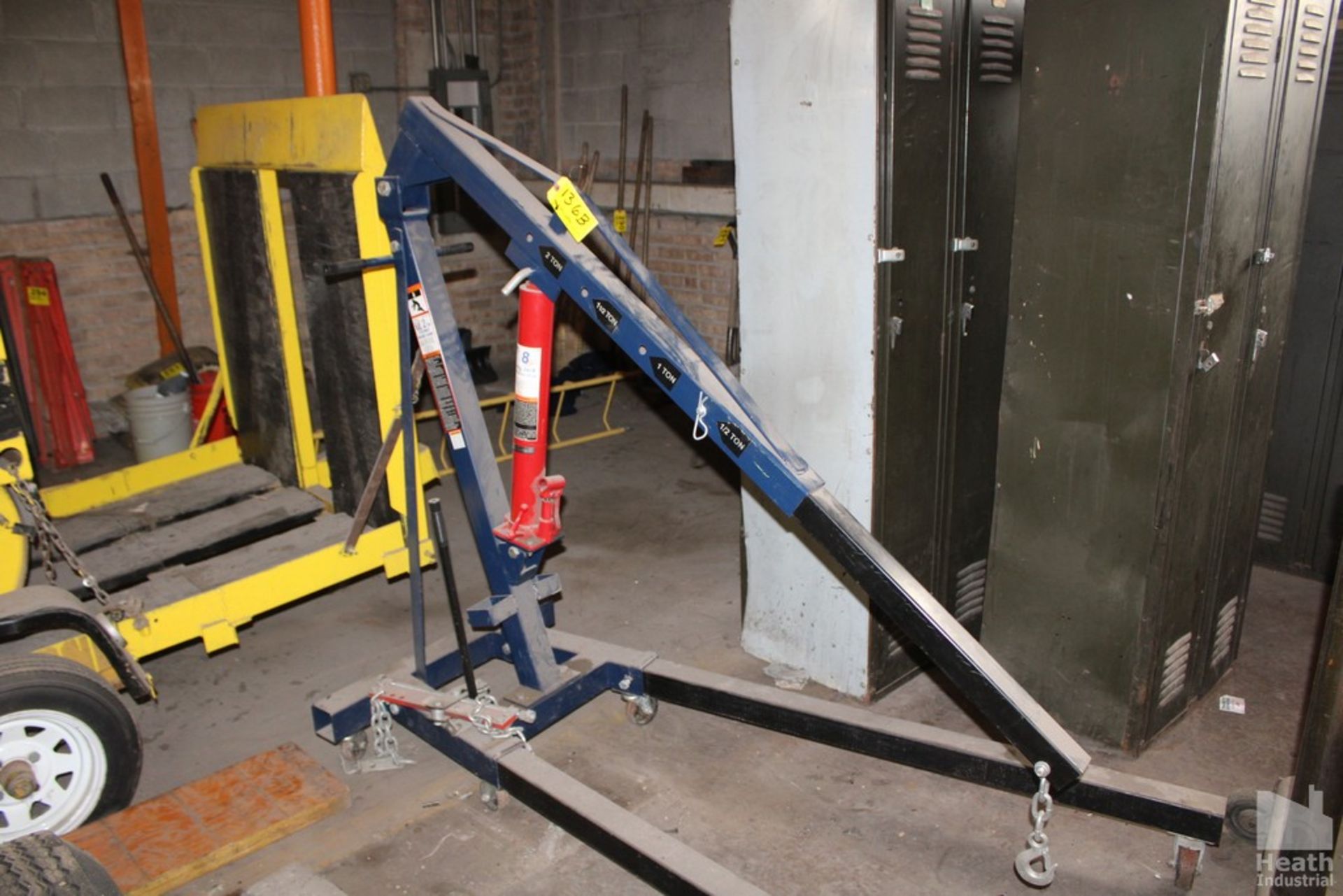 PORTABLE ENGINE HOIST, 2-TON