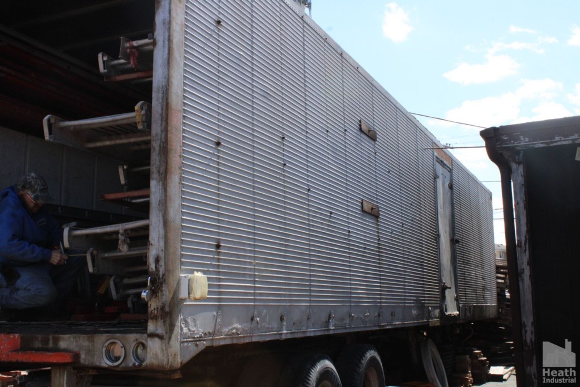 FRUEHAUF STORAGE TRAILER, APPROX. 38FT. LONG, NO TITLE AVAILABLE - Image 3 of 3