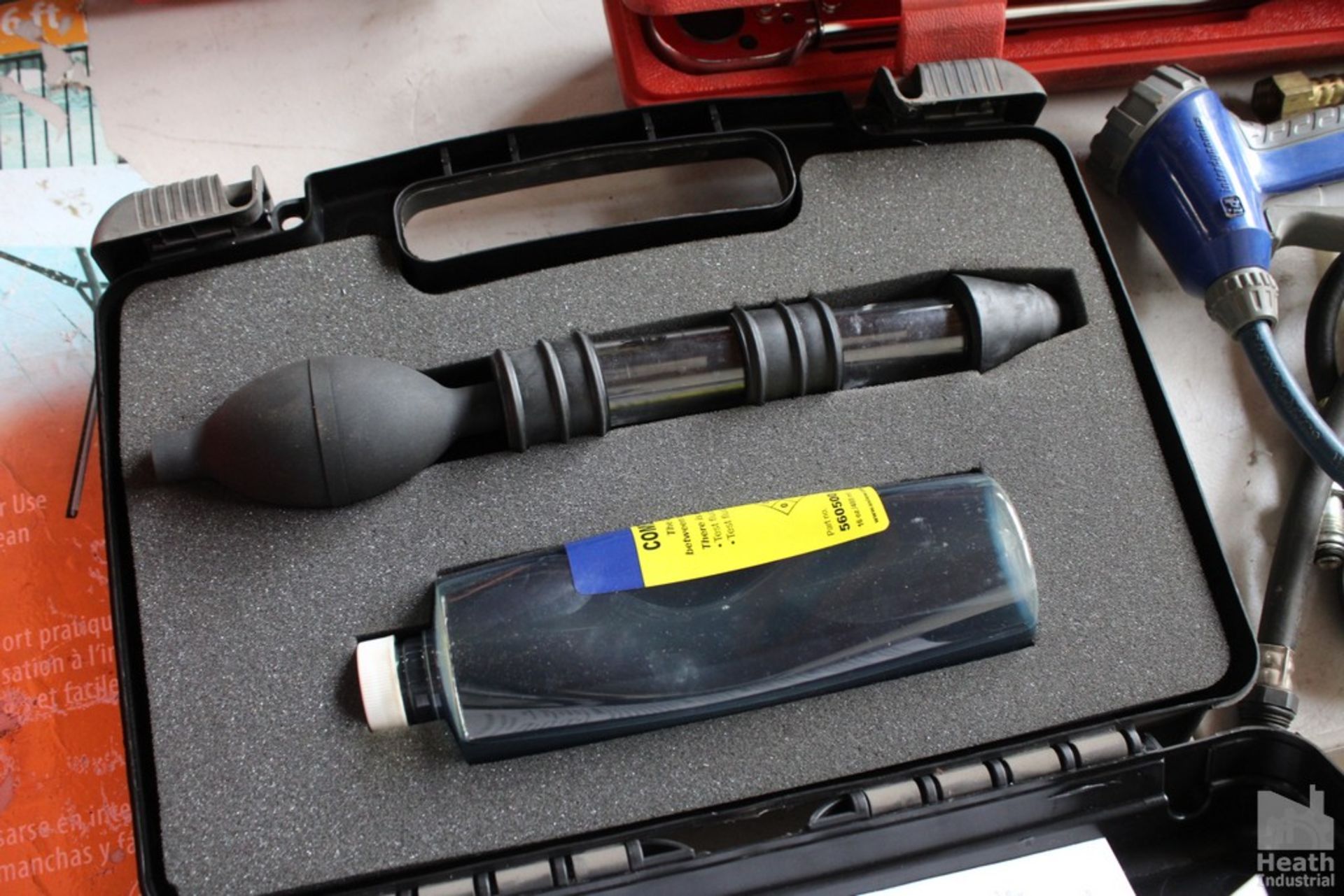 UVIEW MODEL 560000 COMBUSTION LEAK TESTER - Image 2 of 2