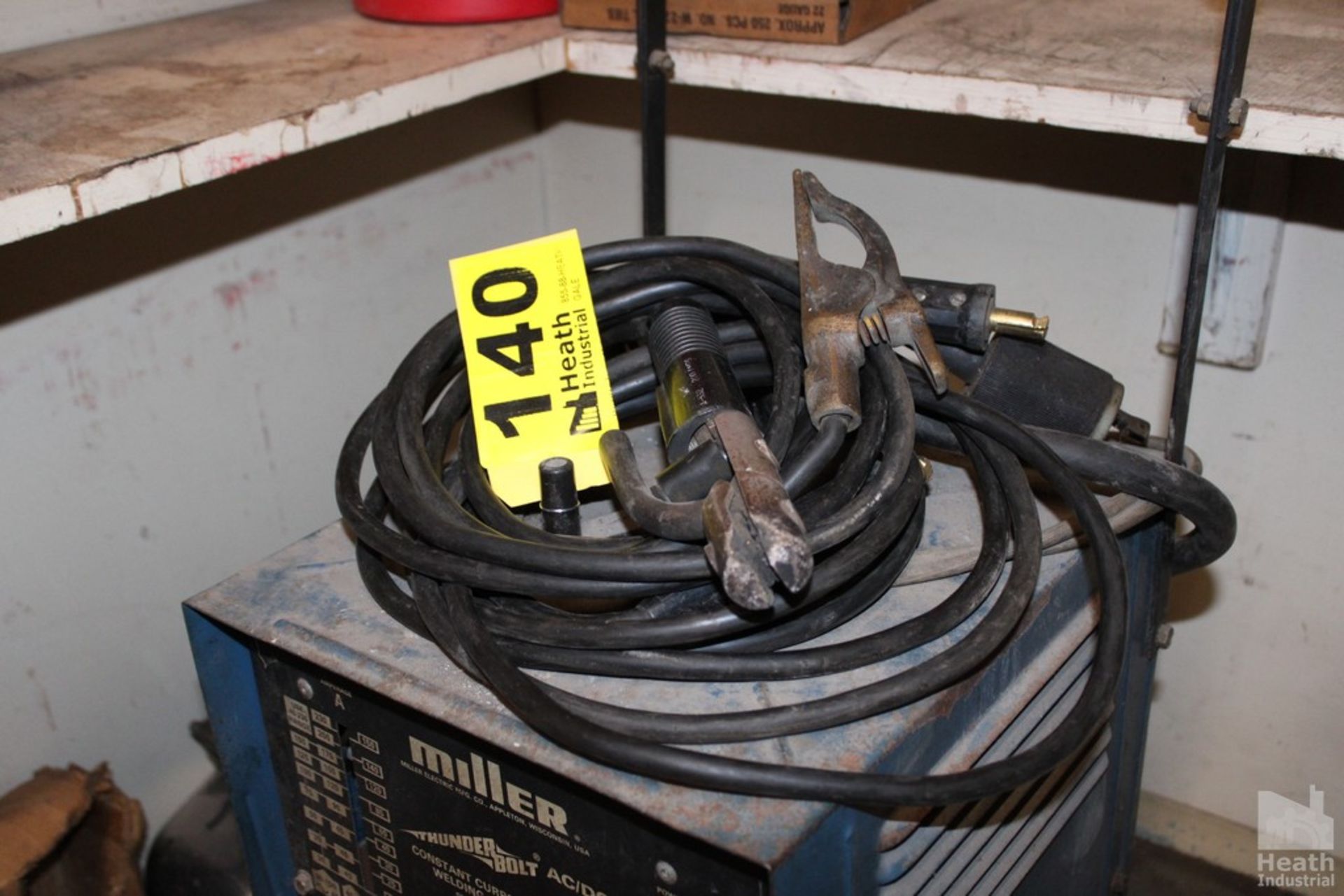 MILLER "THUNDERBOLT" AC/DC CONSTANT CURRENT AC/DC ARC WELDING POWER SOURCE - Image 3 of 3