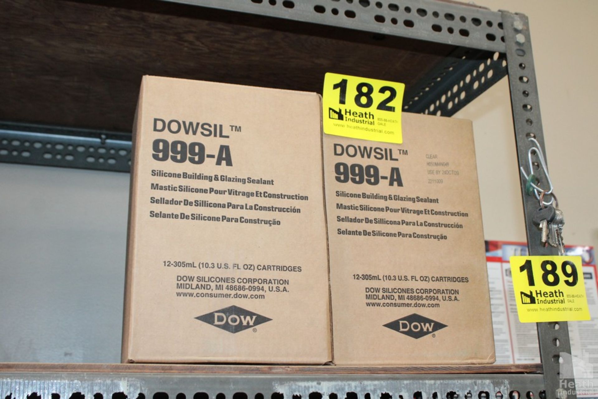 (2) BOXES OF DOWSIL 999-A SILCONE BUILDING AND GLAZING SEALANT