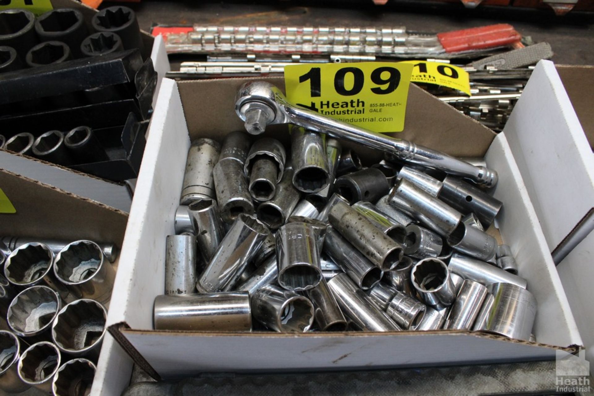 LARGE QUANTITY OF ASSORTED SOCKETS