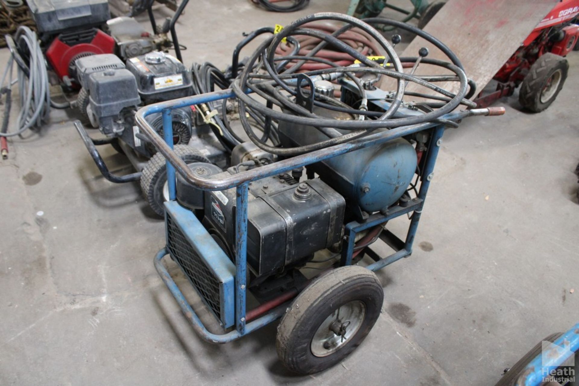 REIMANN-GEORGER HYDRO-PAK PRESSURE WASHER BRIGGS & STRATTON 11HP ENGINE - Image 2 of 4