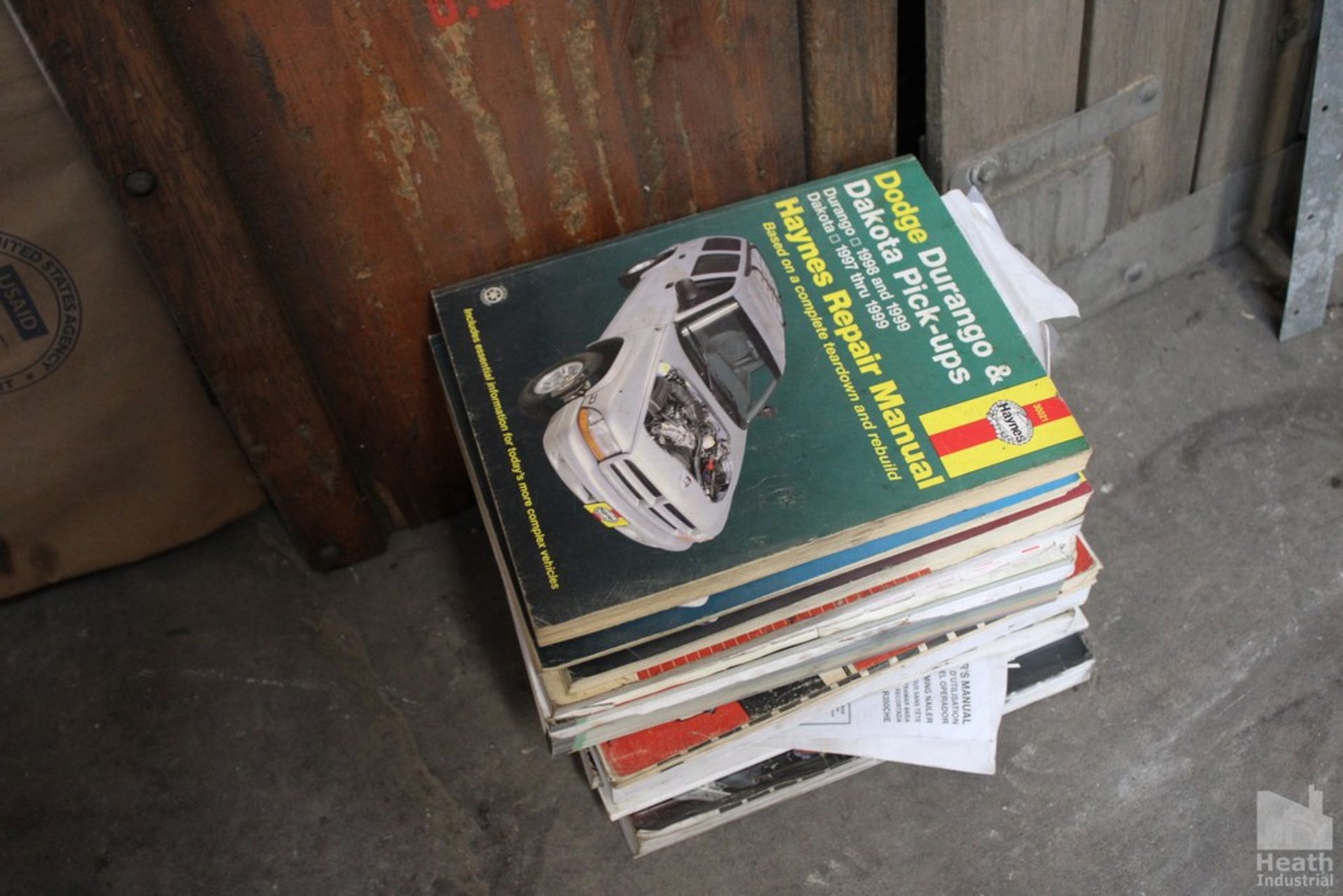 (2) AUTOMOTIVE CREEPERS AND ASSORTED REPAIR AND SERVICE BOOKS - Image 2 of 2