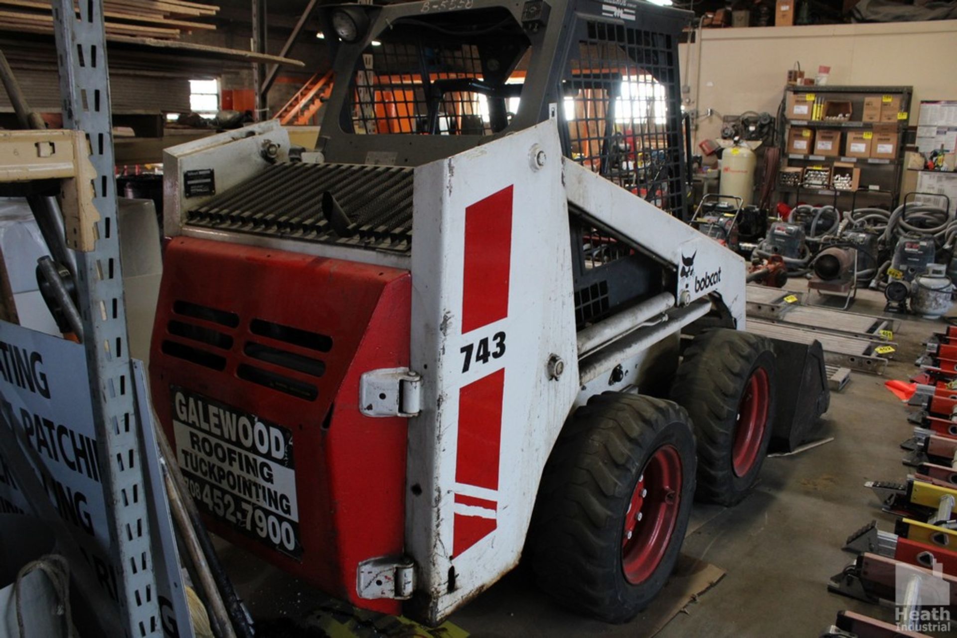 BOBCAT MODEL 743 SKID STEER LOADER, S/N 50194953, WITH 60" BUCKET, AUX. HYDRAULICS, FOAM FILLED - Image 7 of 10