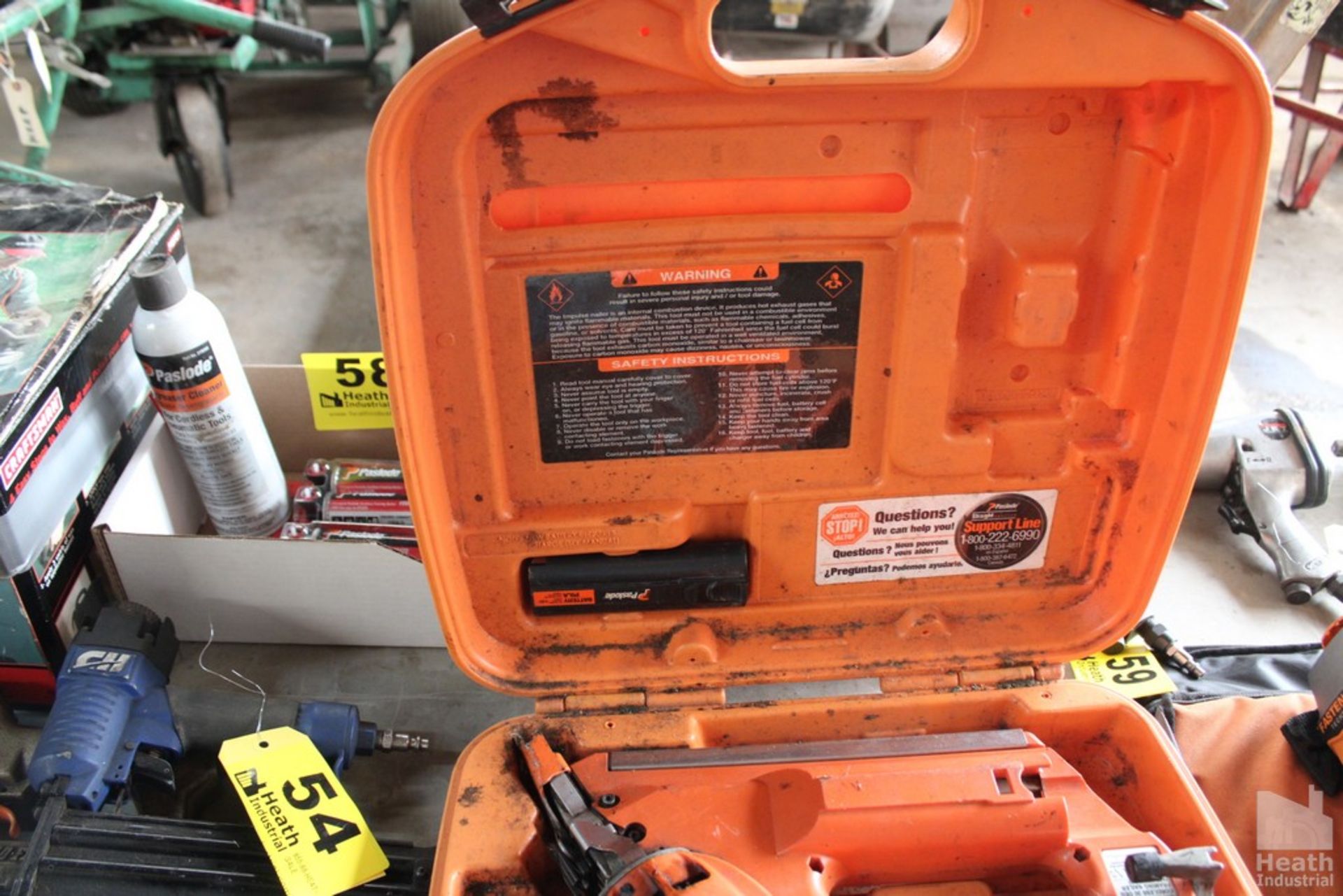 PASLODE CORDLESS 30-DEG. FRAMING NAILER WITH BATTERIES, CHARGER AND CASE - Image 2 of 3