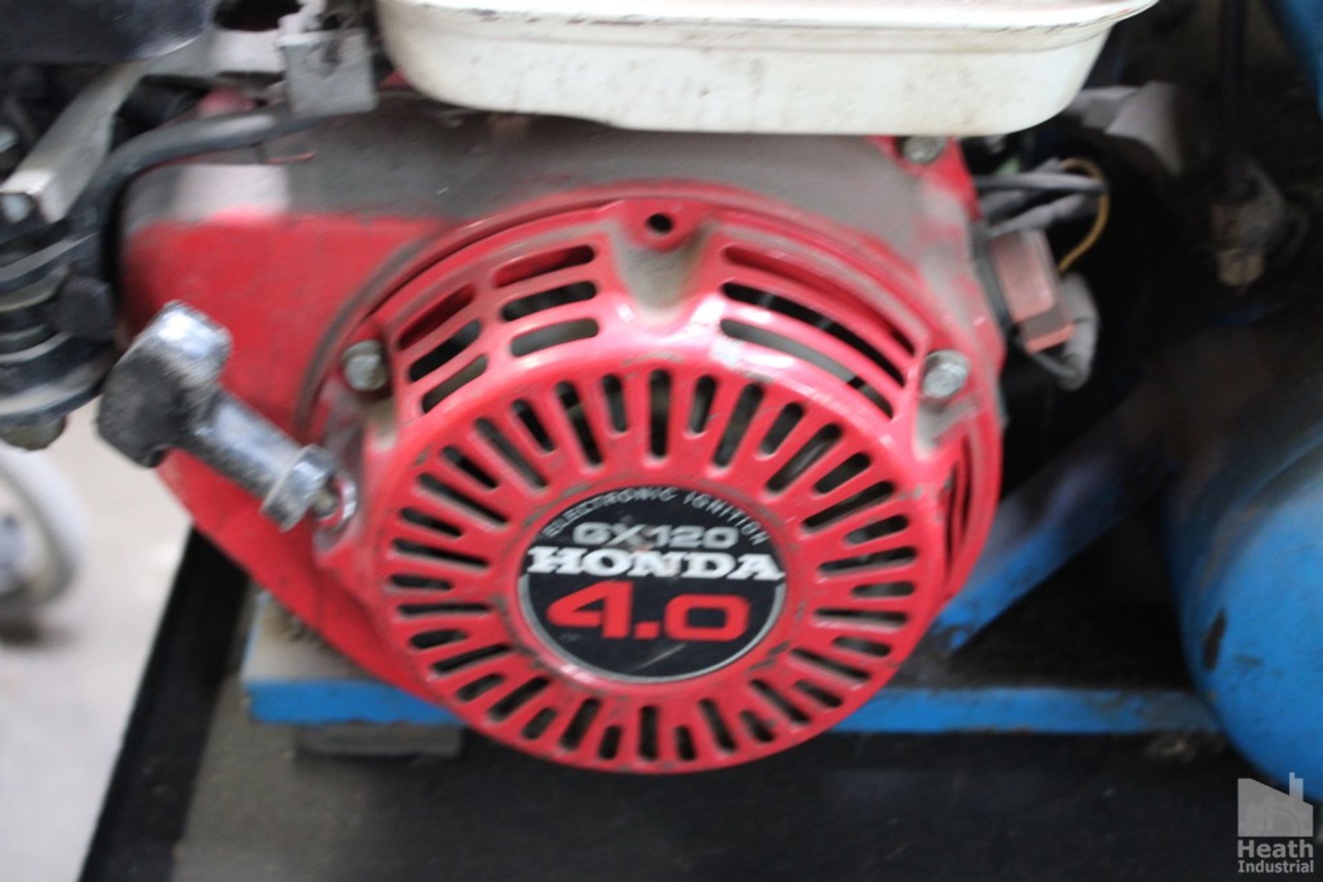 AIRMATE GAS POWERED AIR COMPRESSOR, WITH HONDA GX120 4.0HP ENGINE - Image 3 of 3