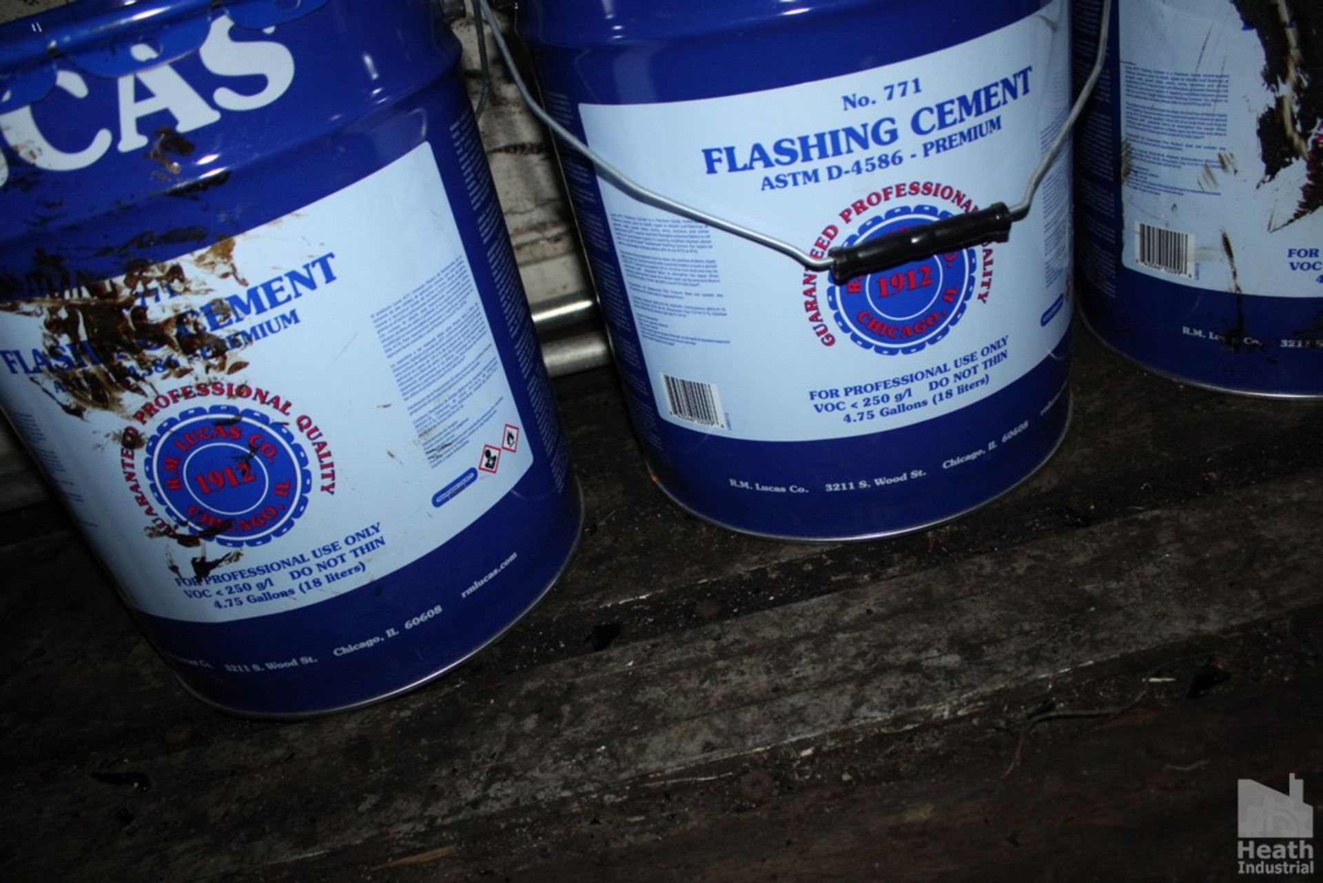 (3) 5-GAL. PAILS OF FLASHING CEMENT - Image 2 of 2
