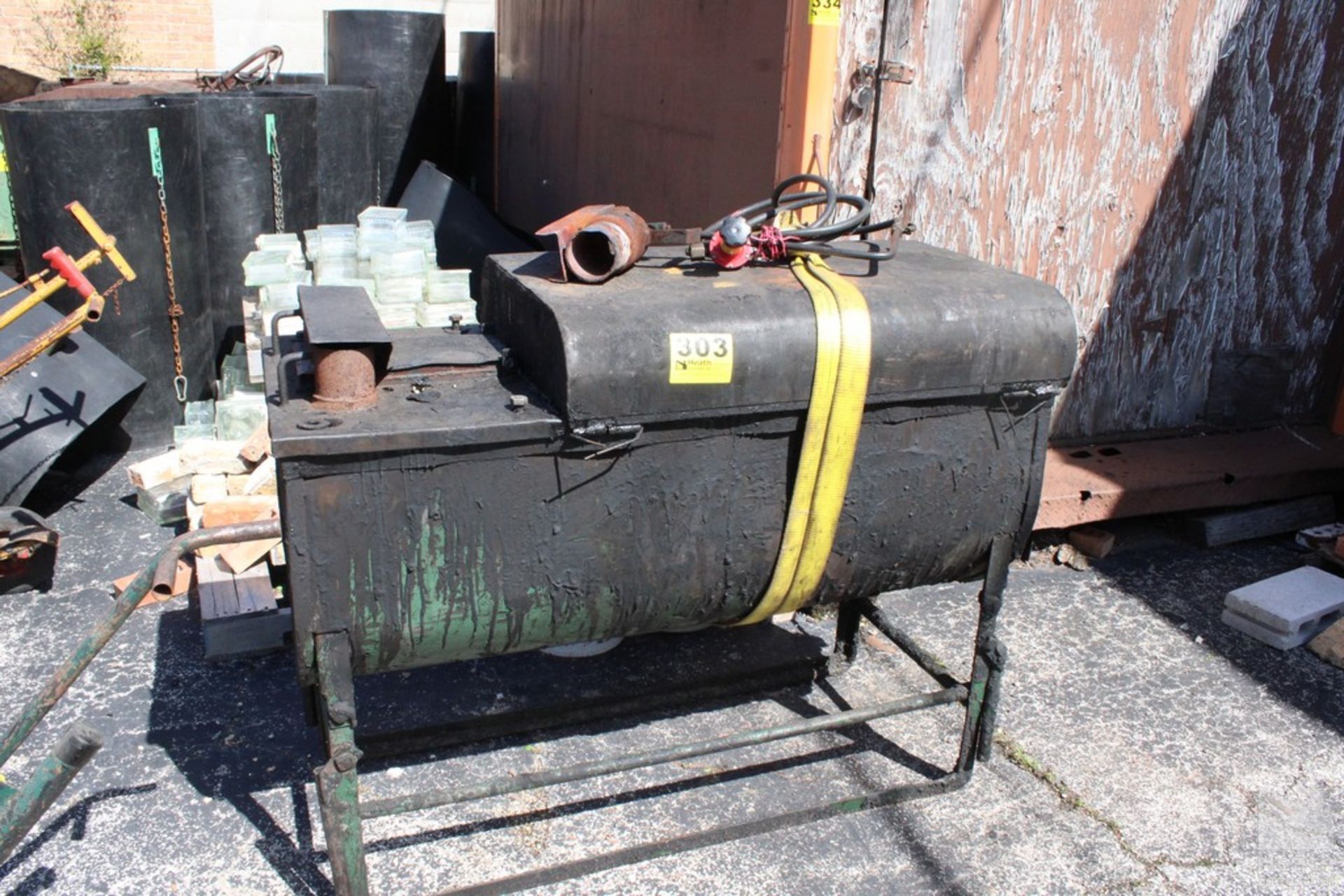 ROOFING KETTLE