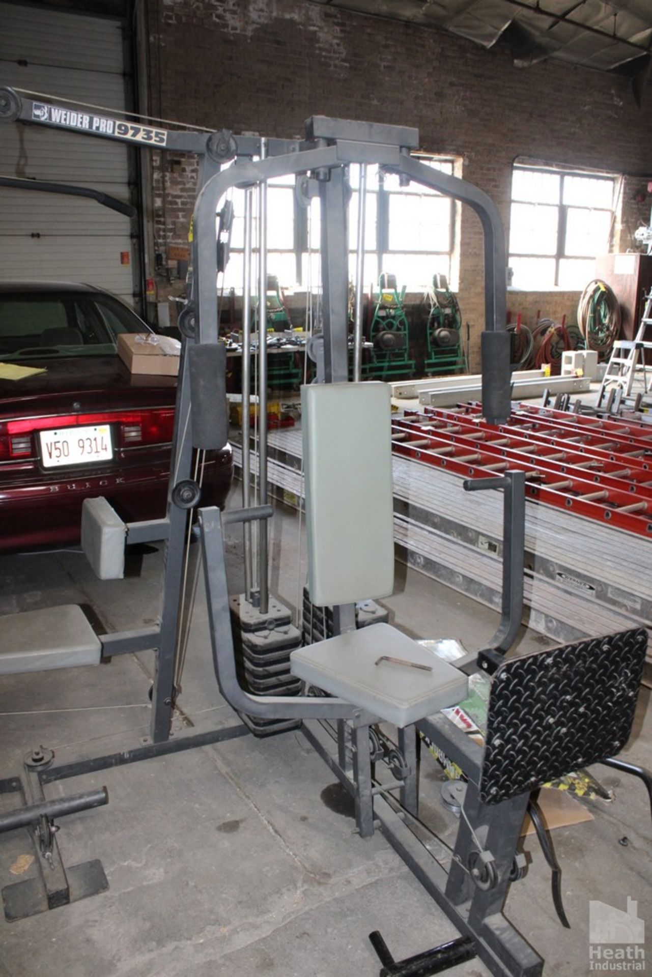 EXERCISE EQUIPMENT, WEIGHT STATION AND DOOR APPARATUS - Image 5 of 5