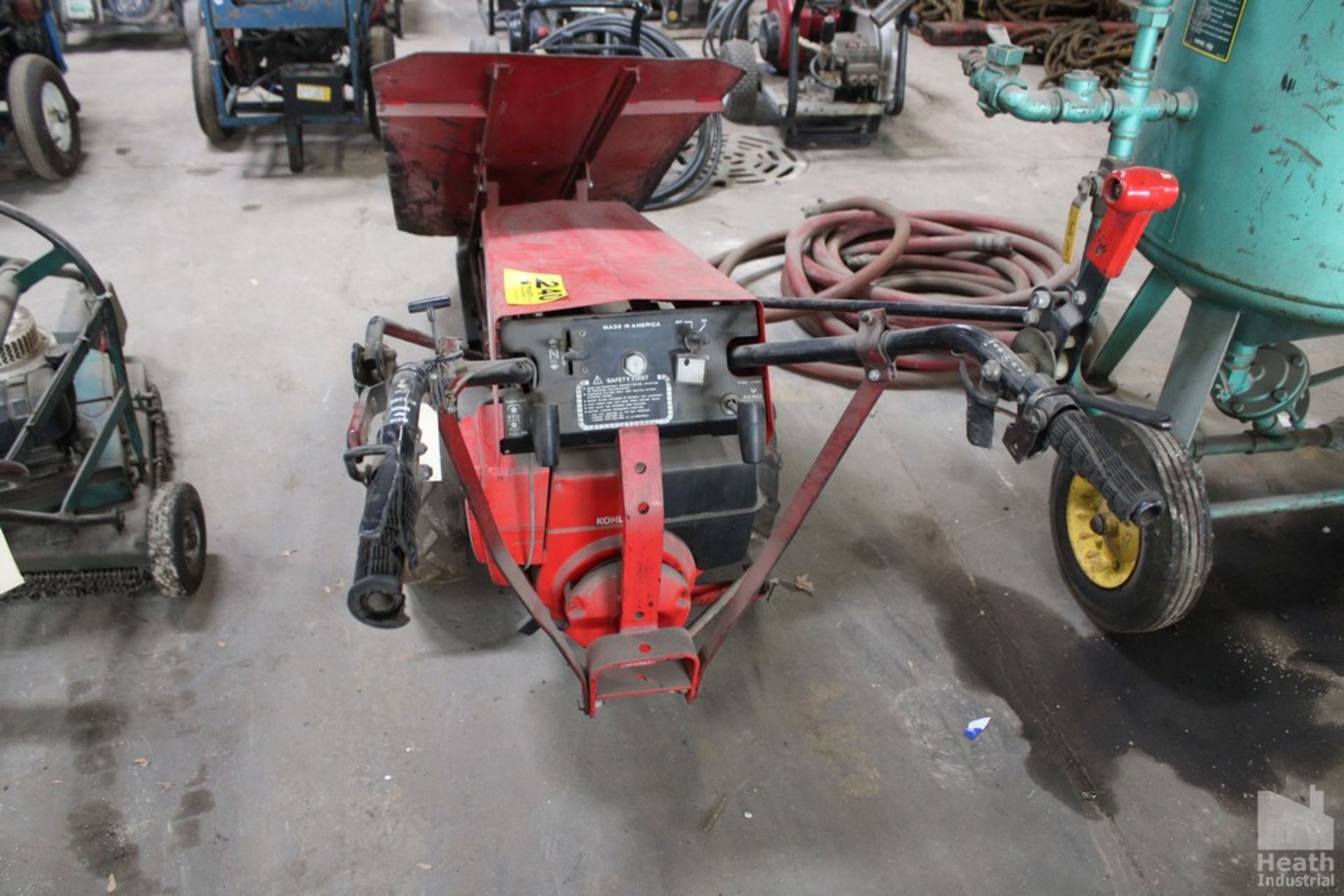GRAVELY GAS POWER TEAR OFF MACHINE WITH KOHLER 8HP ENGINE - Image 3 of 6