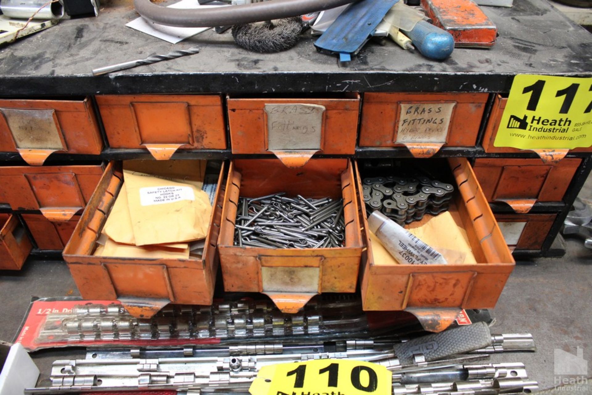 TWENTY-ONE DRAWER PARTS CABINET WITH CONTENTS - Image 3 of 4