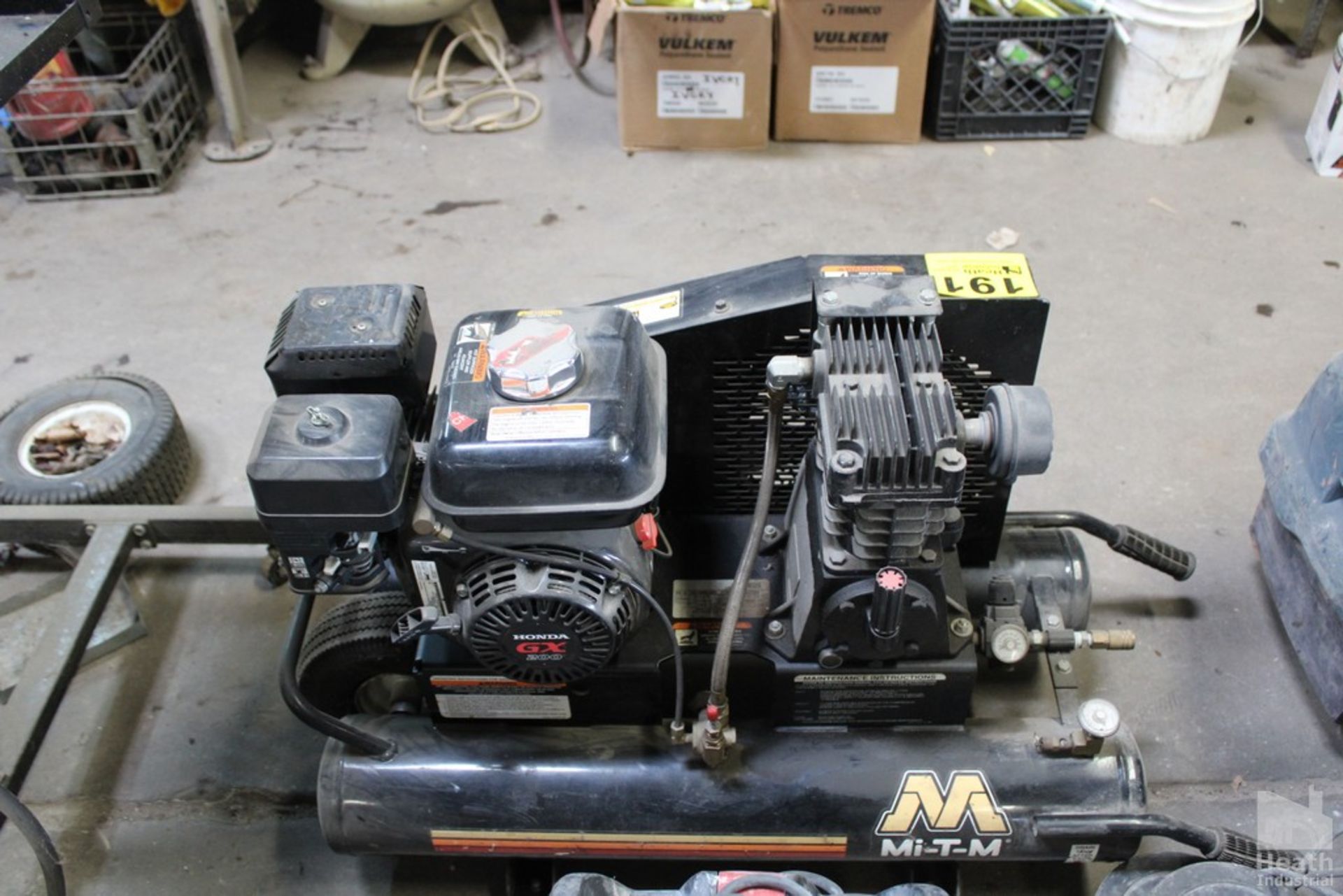 MI-T-M GAS POWERED AIR COMPRESSOR, WITH HONDA GX200 ENGINE - Image 2 of 3