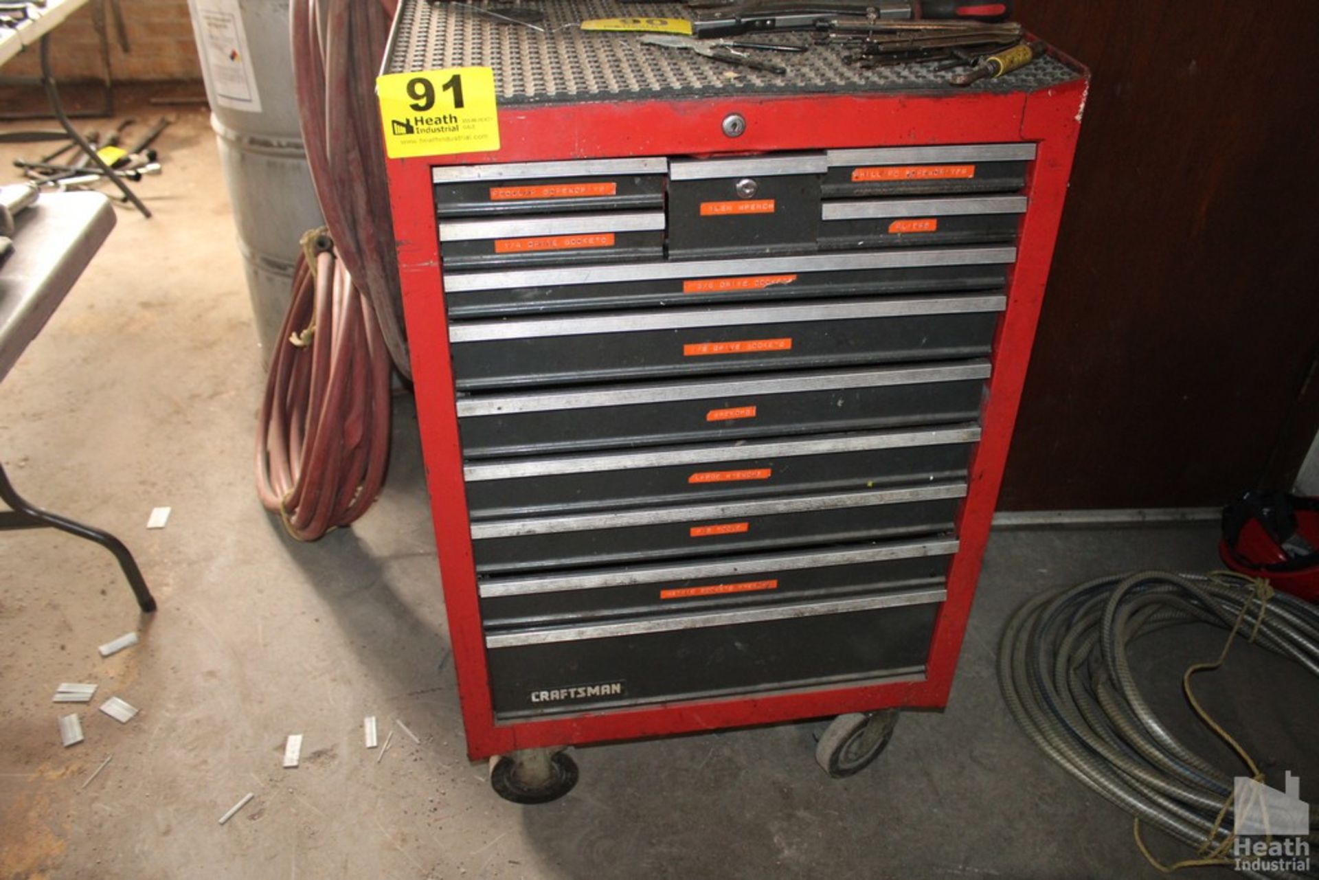 CRAFTSMAN 12-DRAWER PORTABLE TOOL CABINET, 26" X 18" X 41"