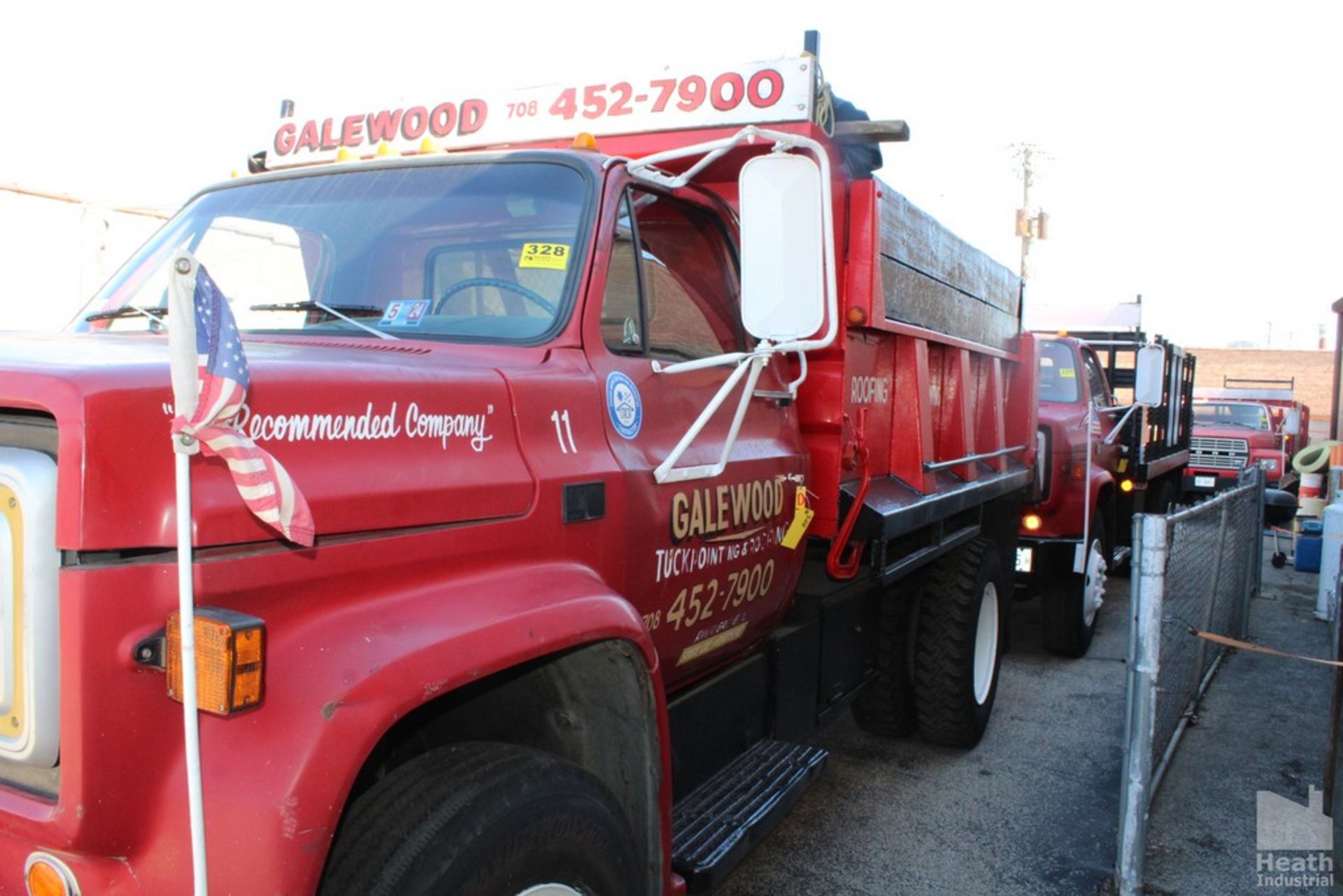 1986 CHEVROLET 10' MODEL C7500 DUMP TRUCK, VIN: 1GBJ7D1B1GV110712, AUTOMATIC TRANSMISSION, TANDEM - Image 4 of 9