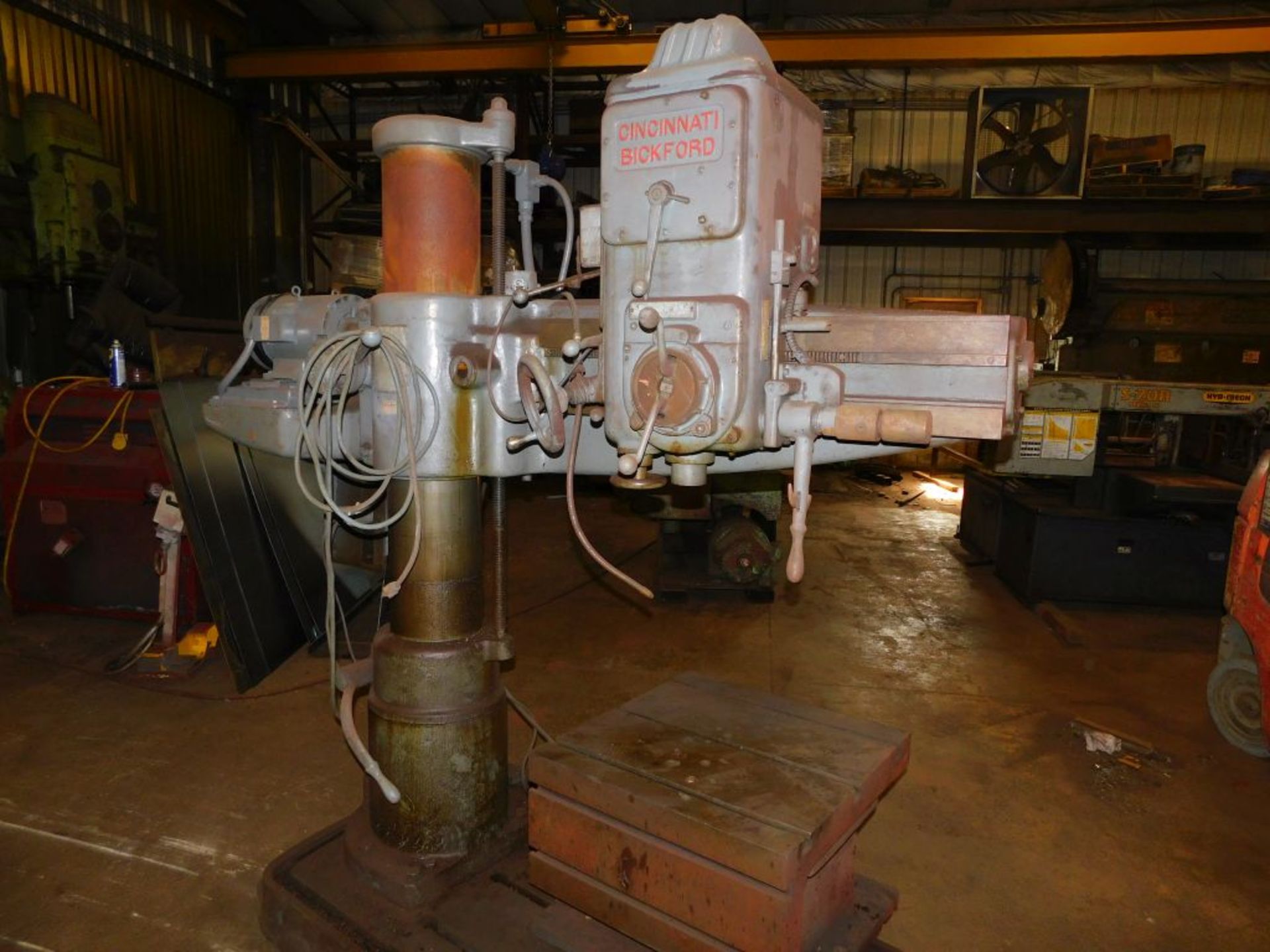 Cincinnati Bickford radial arm saw, 4' arm, 10" col., 2 x 24" table. (LOCATED AT and to be picked up - Image 4 of 5