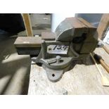 Vise 6". (Located at and to be picked up at: 2862 Wagner Rd., Waterloo, IA)