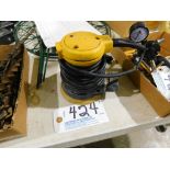 Electric sander, 4". (Located at and to be picked up at: 2862 Wagner Rd., Waterloo, IA)