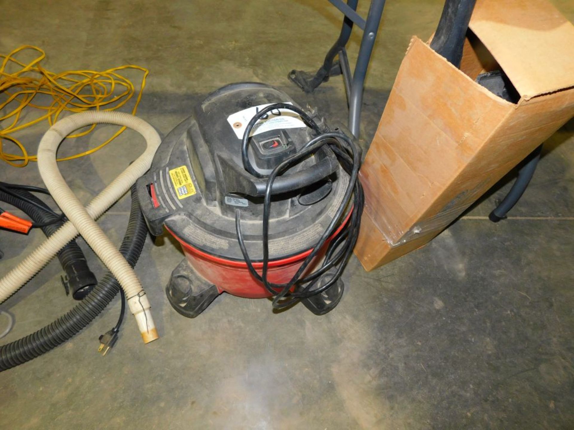 Shop vac. (Located at and to be picked up at: 2862 Wagner Rd., Waterloo, IA)