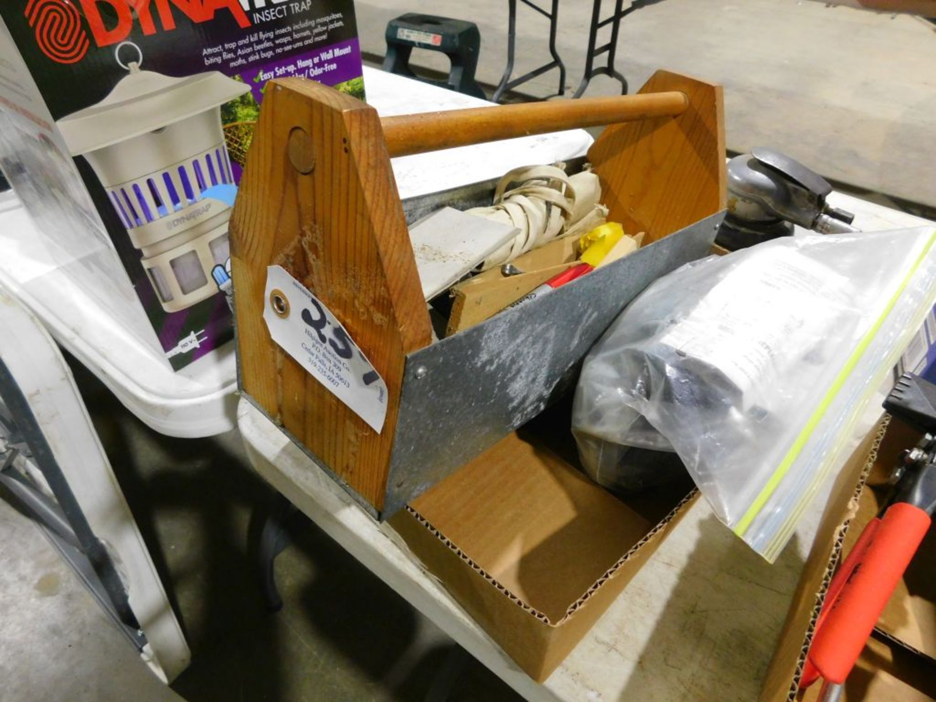 Woodworking assorted lot. (Located at and to be picked up at: 2862 Wagner Rd., Waterloo, IA)