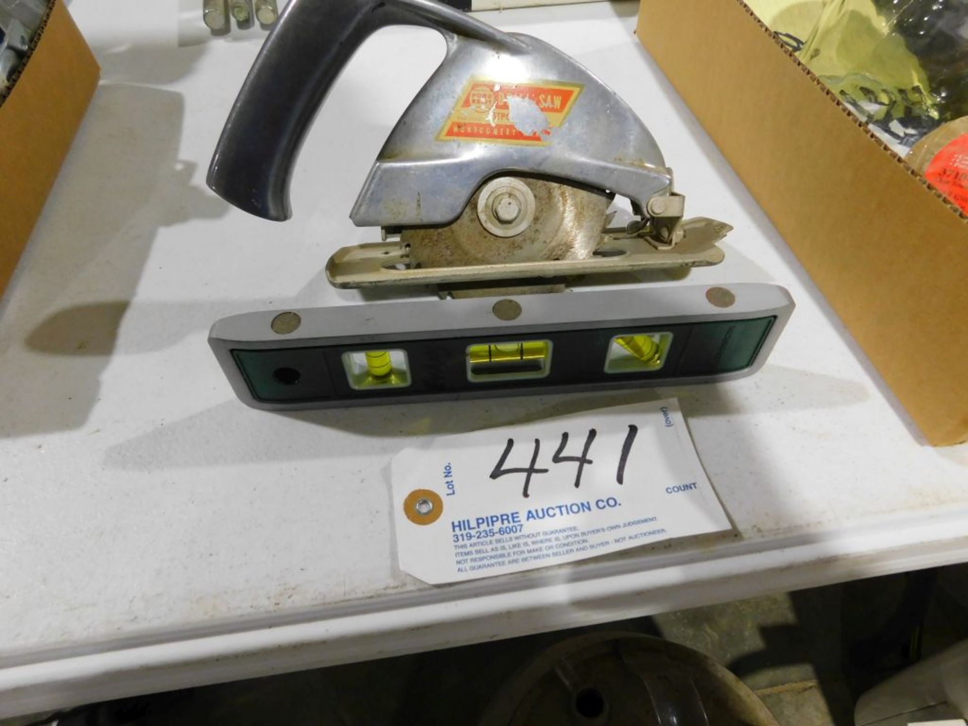 Power Kraft saw. (Located at and to be picked up at: 2862 Wagner Rd., Waterloo, IA)