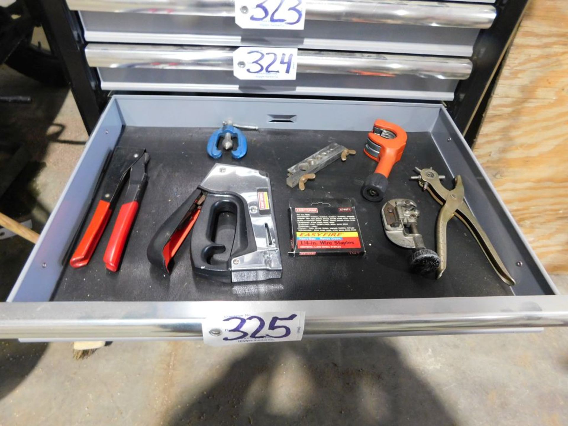 Assorted tools contents of drawer: flaring tools, staple gun, tube cutter (8 pcs.), pop rivet