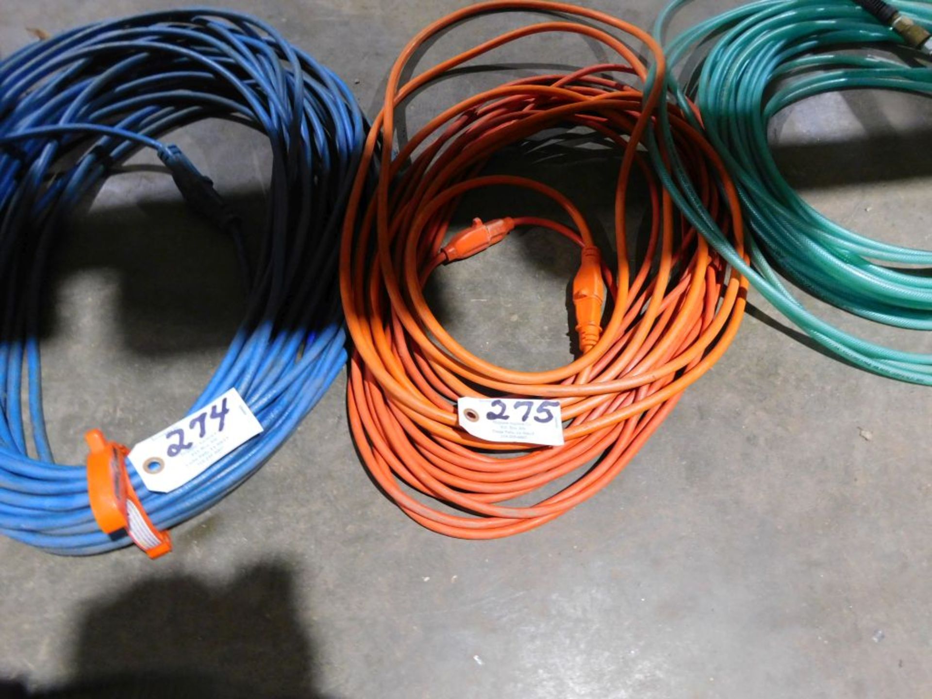 Drop cord, 100'. (Located at and to be picked up at: 2862 Wagner Rd., Waterloo, IA)