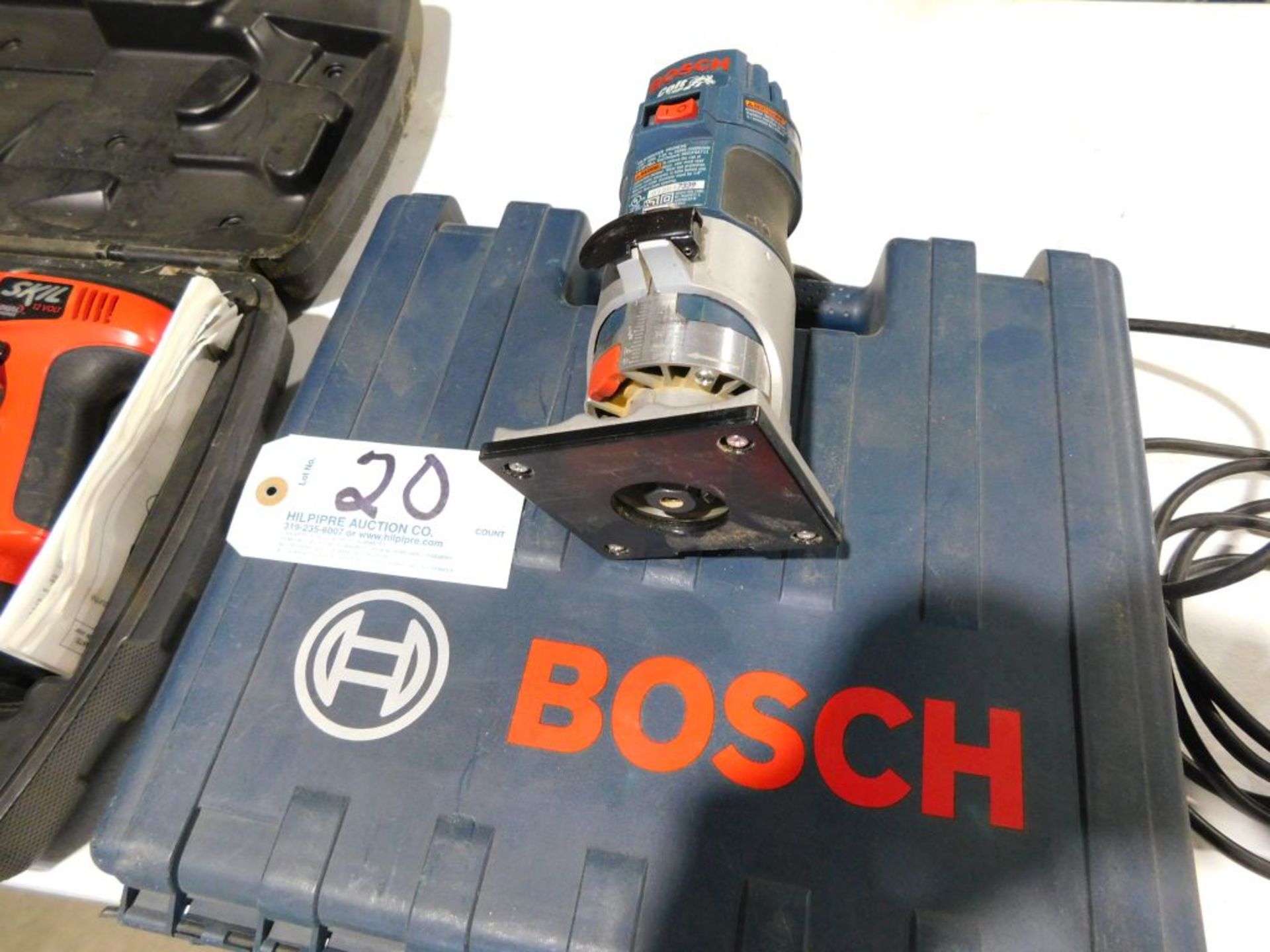 Bosch router. (Located at and to be picked up at: 2862 Wagner Rd., Waterloo, IA) - Image 2 of 2