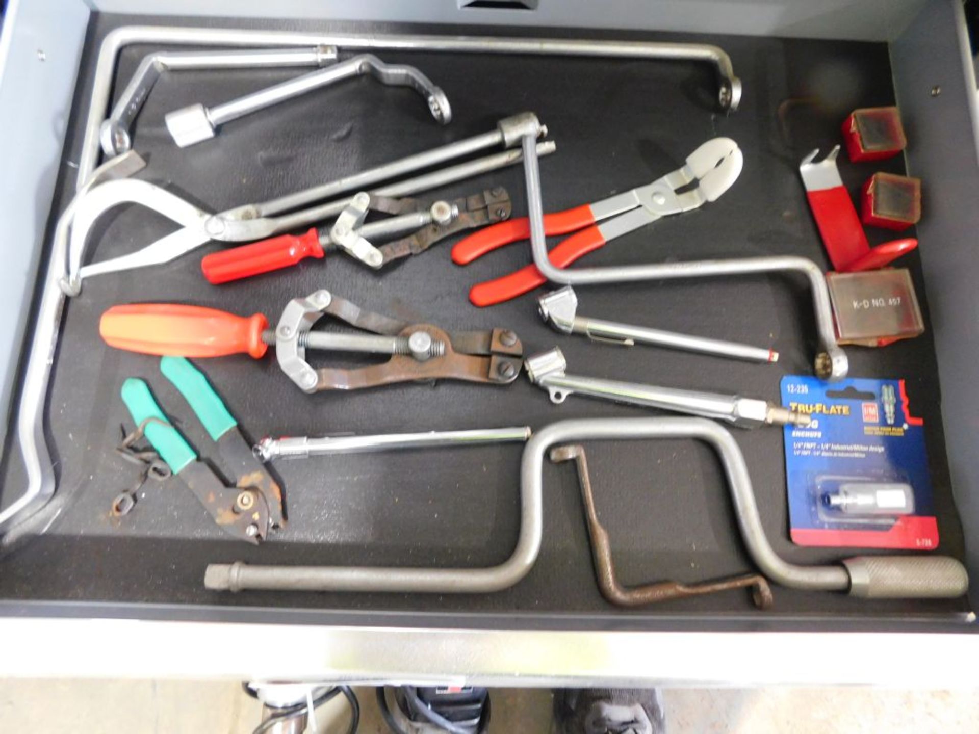 Contents Specialty tools, (apprx. 19 pcs.) (Located at and to be picked up at: 2862 Wagner Rd.,
