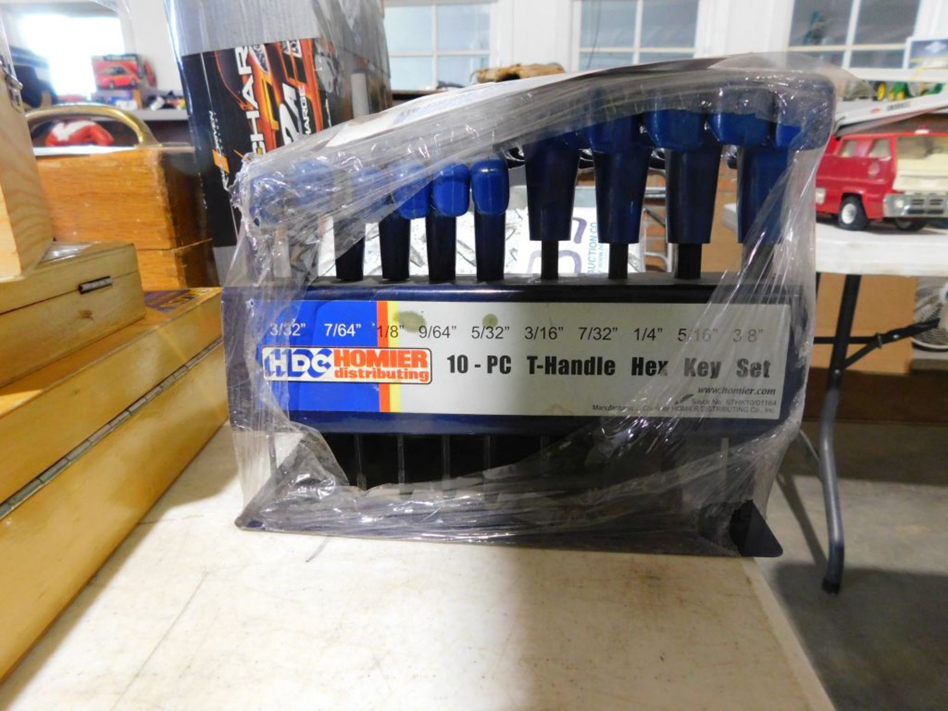 T-handle hex key set, (10 pcs.). (Located at and to be picked up at: 2862 Wagner Rd., Waterloo, IA)