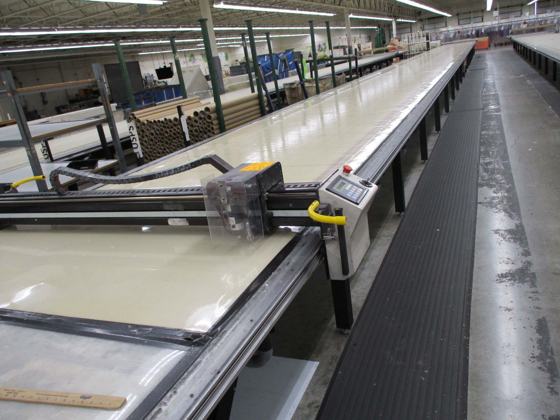 Custom made by Gerber, - Self Contained Vacuum Cutting Table - 109ft long x 6ft wide Vacuum Cutting - Image 7 of 17