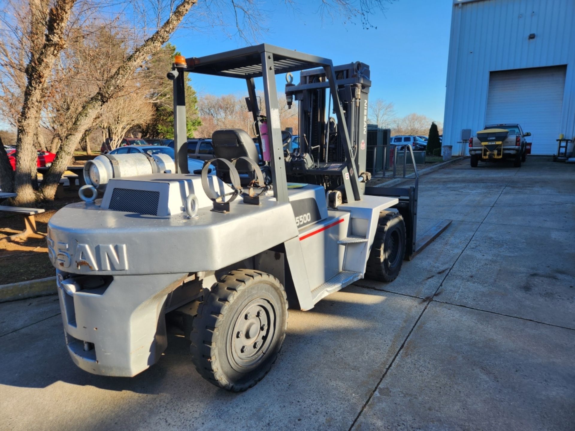 1- Nissan 15500lb LP Forklift- Model BF05H70V. Serial BF05-001338. Extra Large Forks. 3 stage mast, - Image 2 of 11