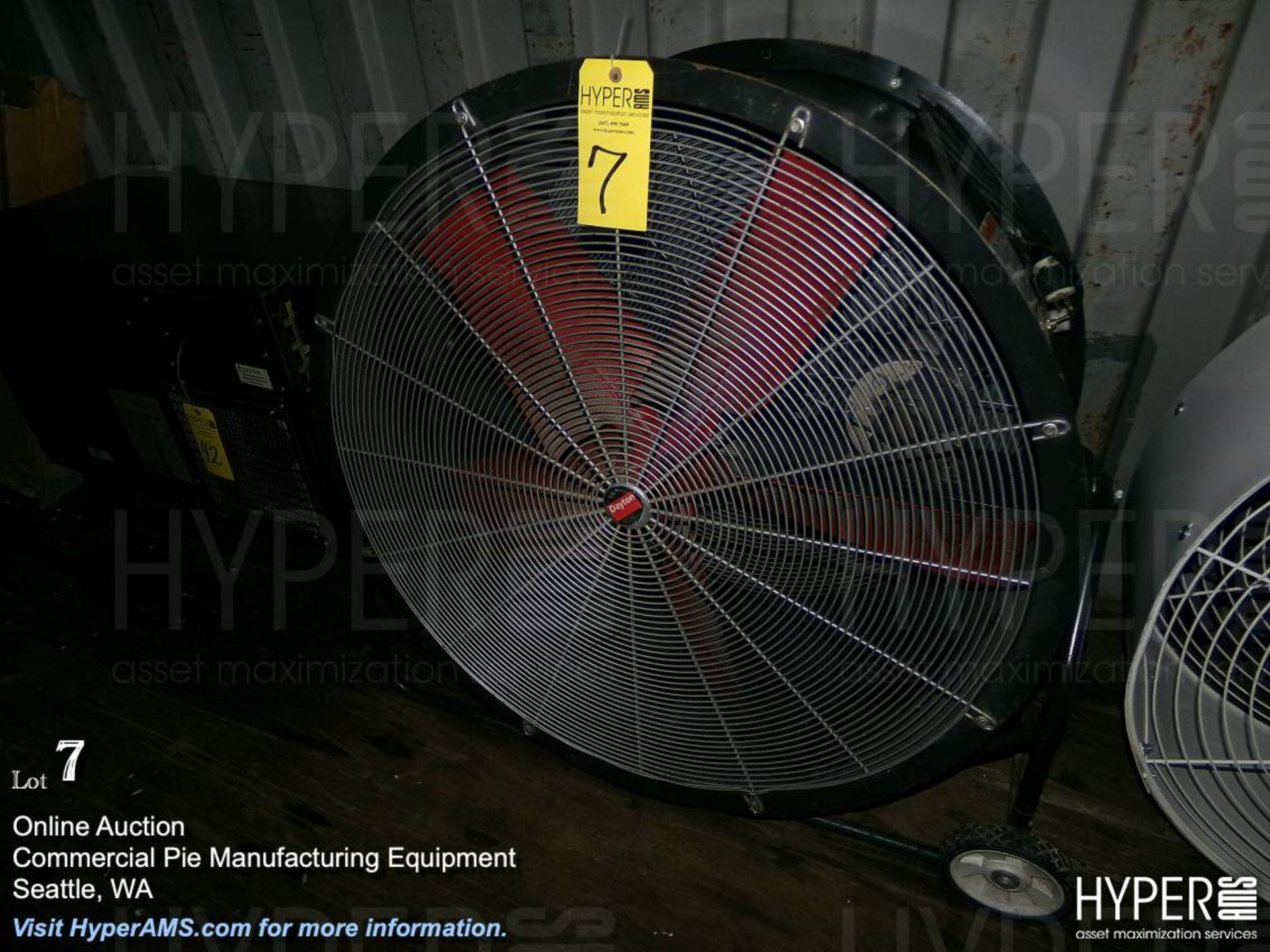 Dayton 36Ó Diameter Industrial Belt Drive Mobile Air Circulator Model 2MV54