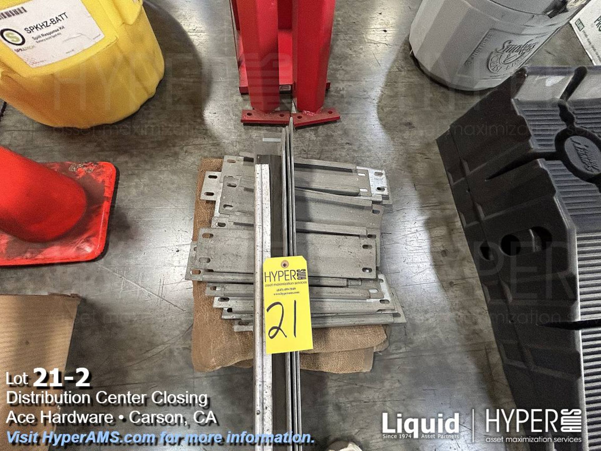 Lot: Leg guards, and pallet racking connection bar - Image 2 of 3