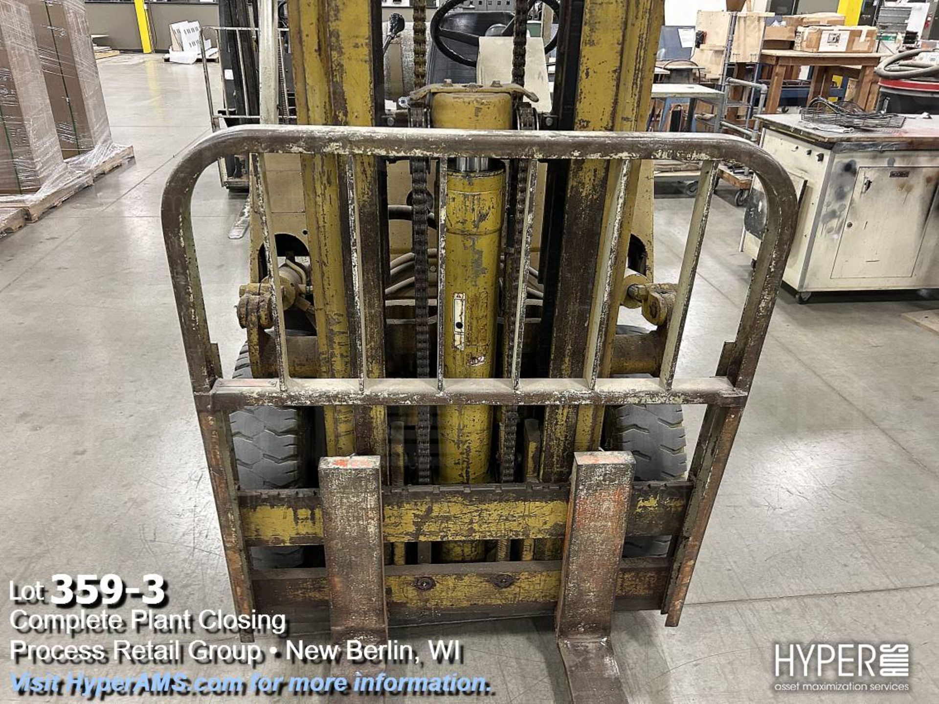 Yale 6000lb cap. fork lift - Image 3 of 14